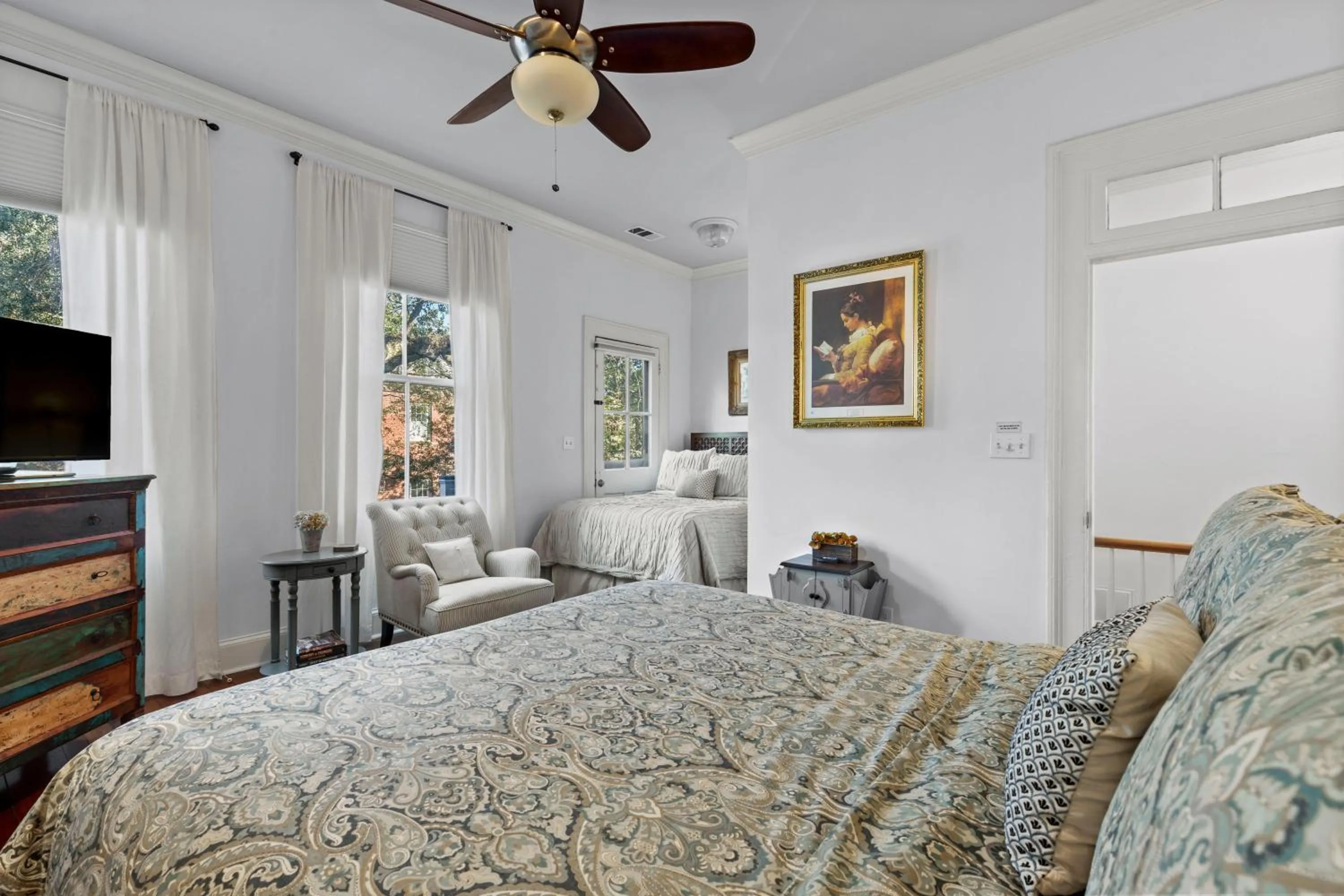 Bed in Carly`s Retreat