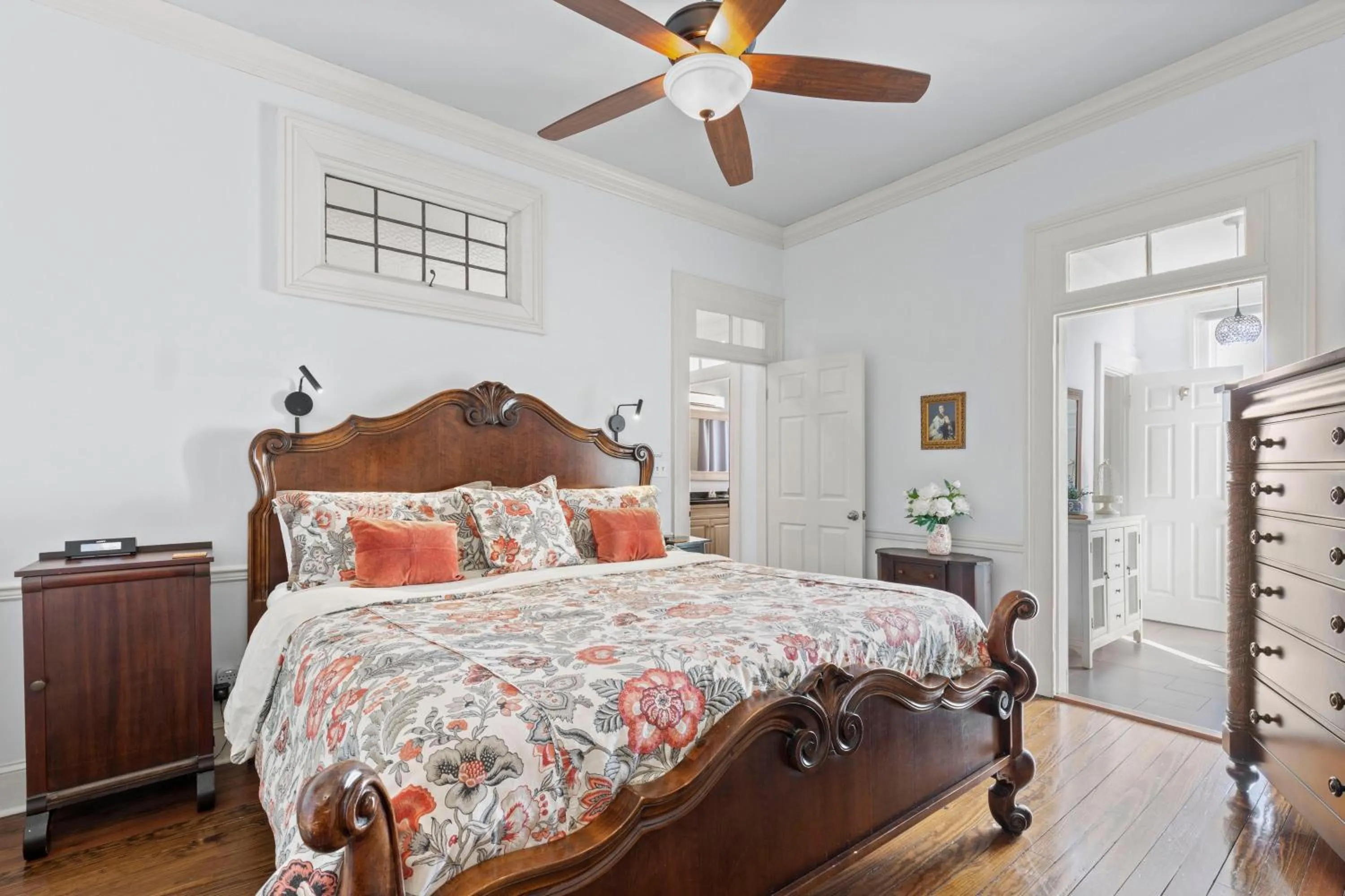 Bed in Carly`s Retreat