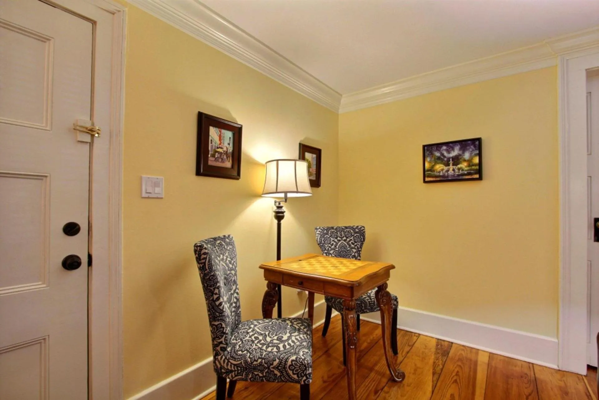 Bird Baldwin Magnolia Suite