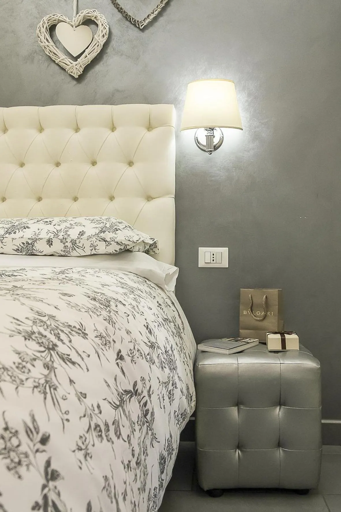 Bed in Relais Cavour Inn