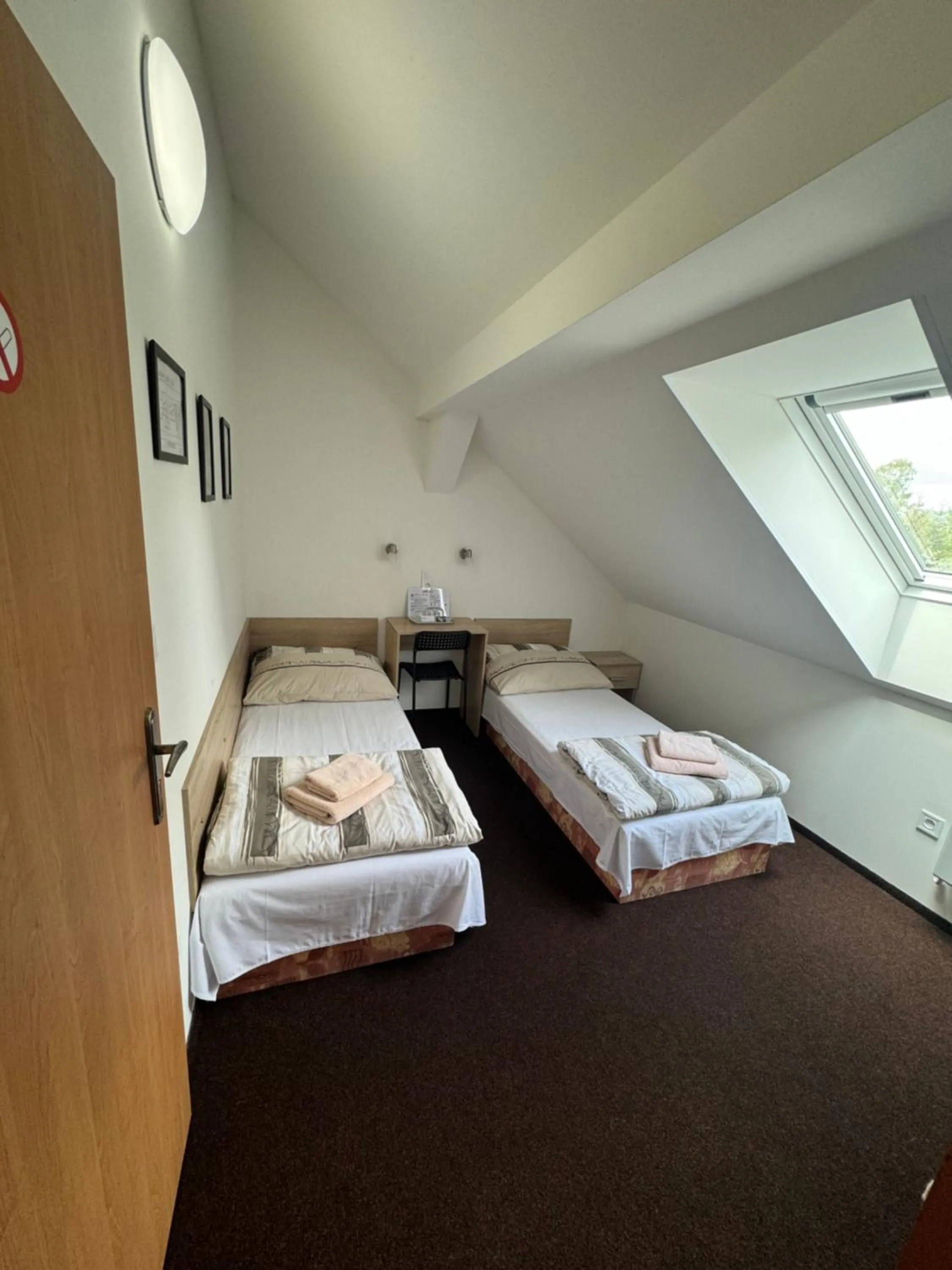 Bedroom, Bed in Hotel Formule