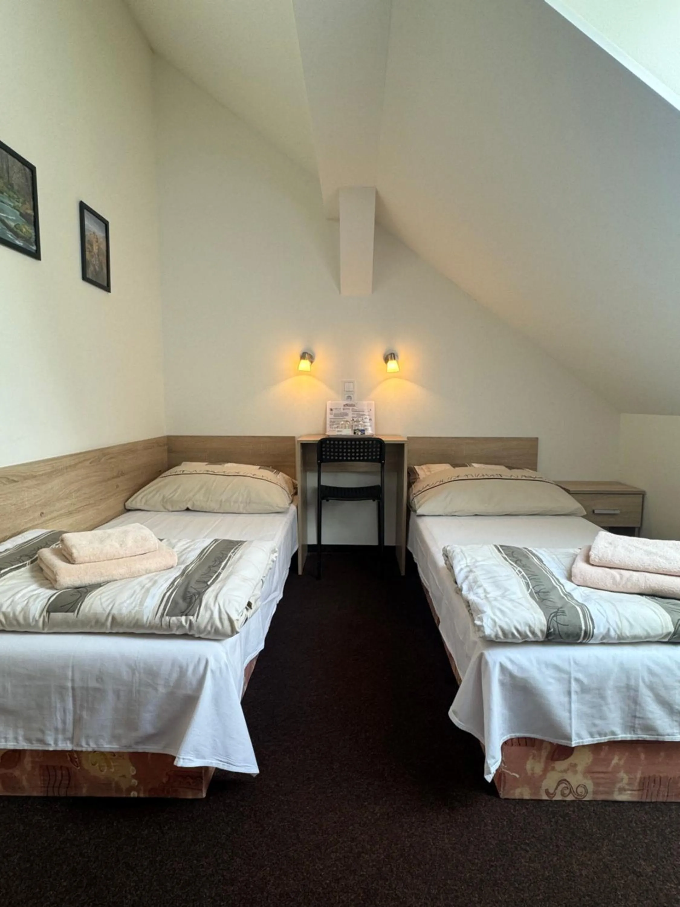 Photo of the whole room, Bed in Hotel Formule