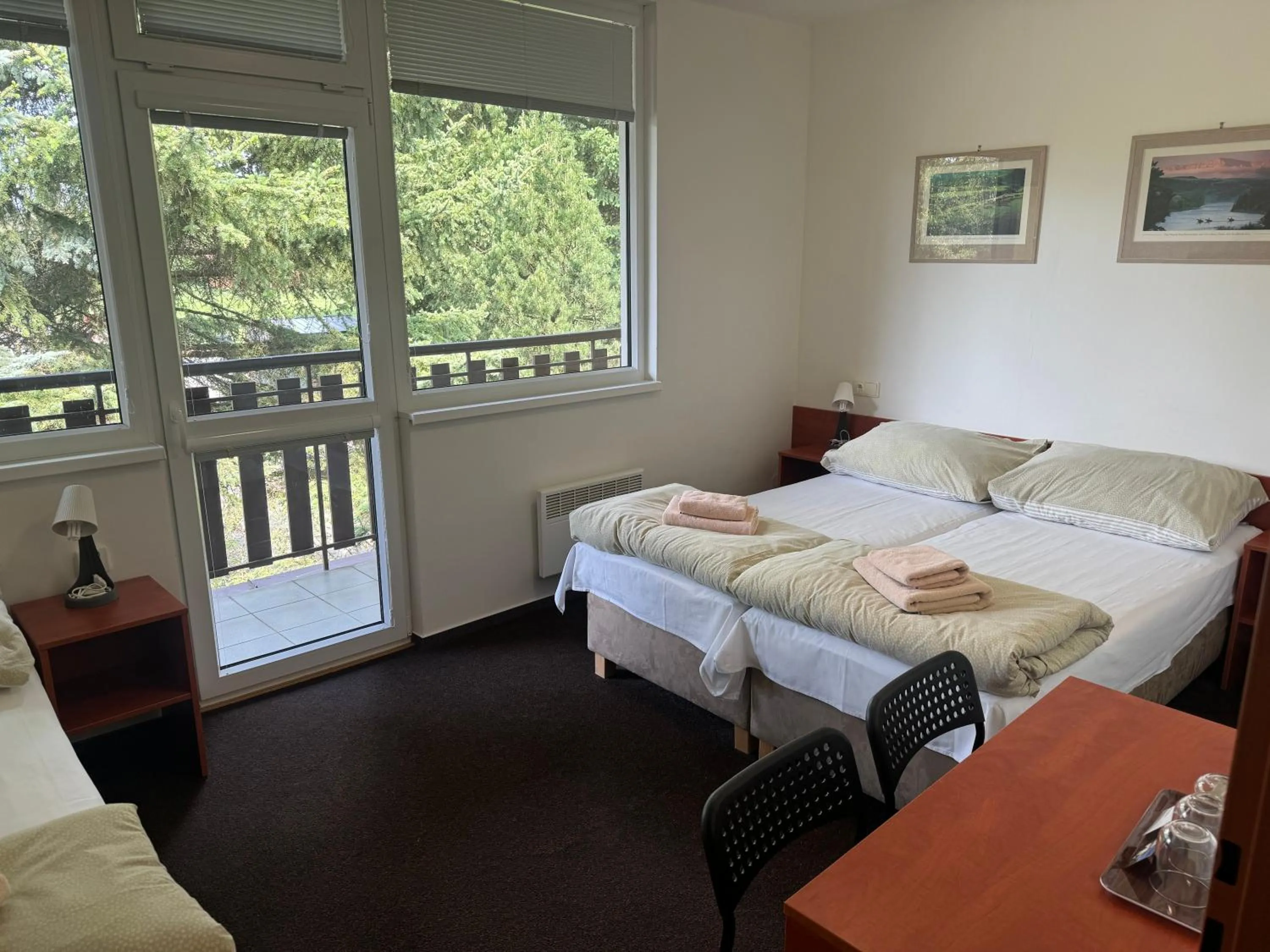 Photo of the whole room, Bed in Hotel Formule