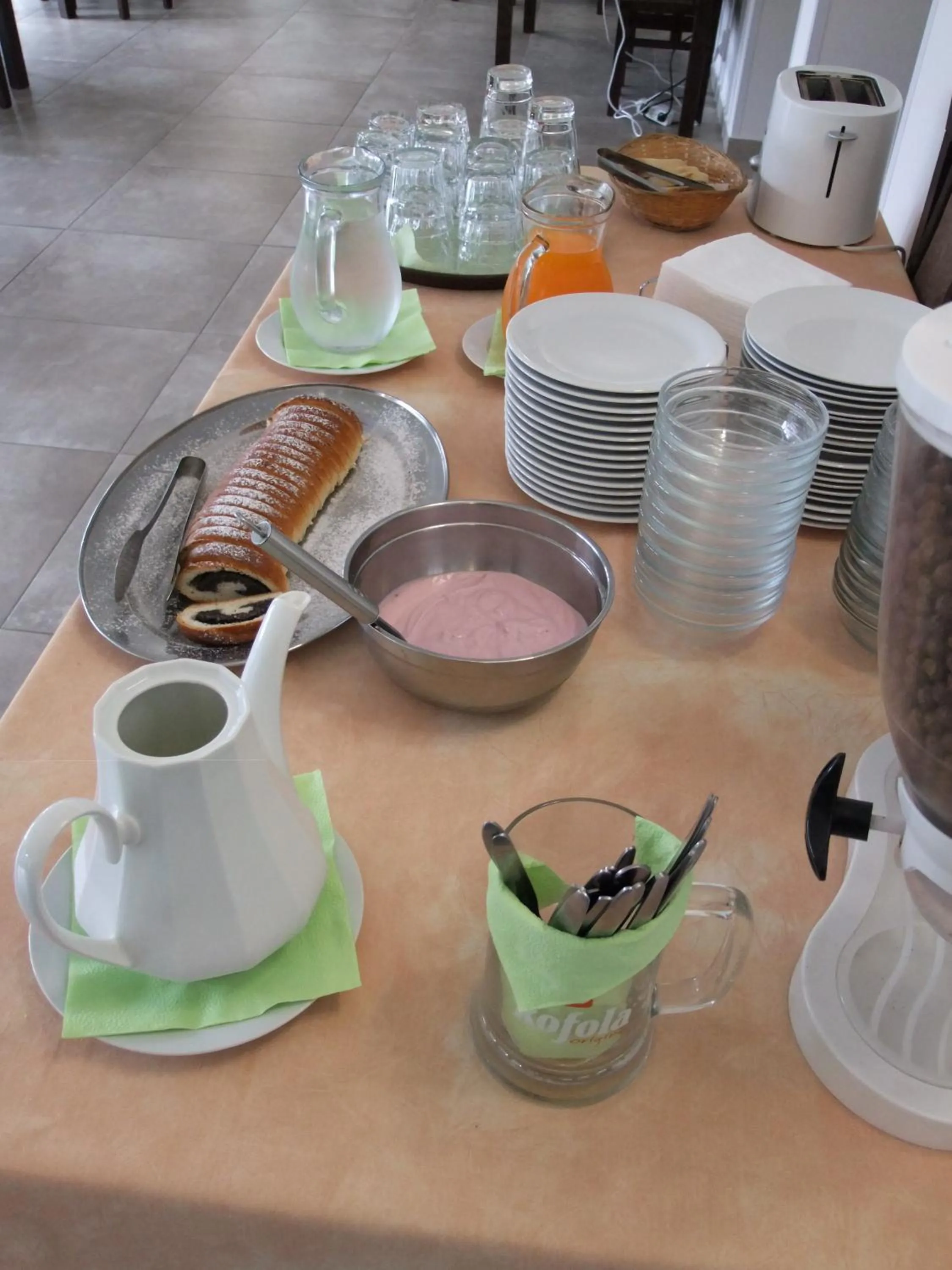 Food and drinks in Hotel Formule