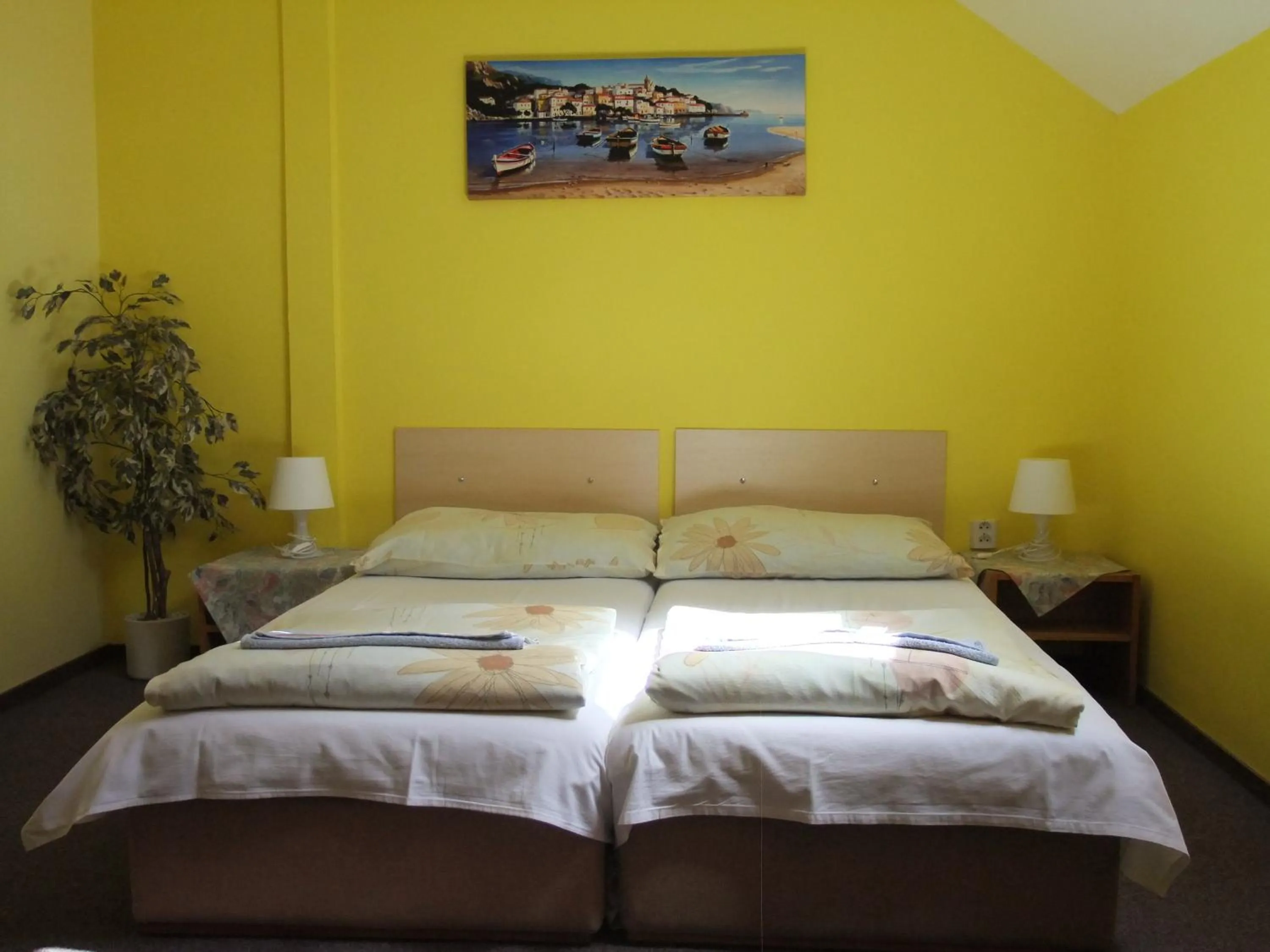 Bed in Hotel Formule