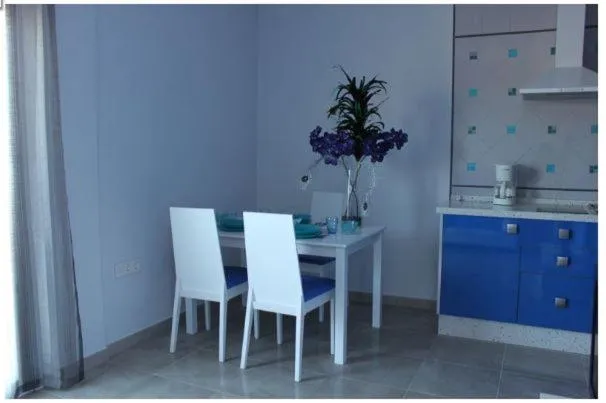Dining area in Apartamentos Turísticos La Boutique del Mar