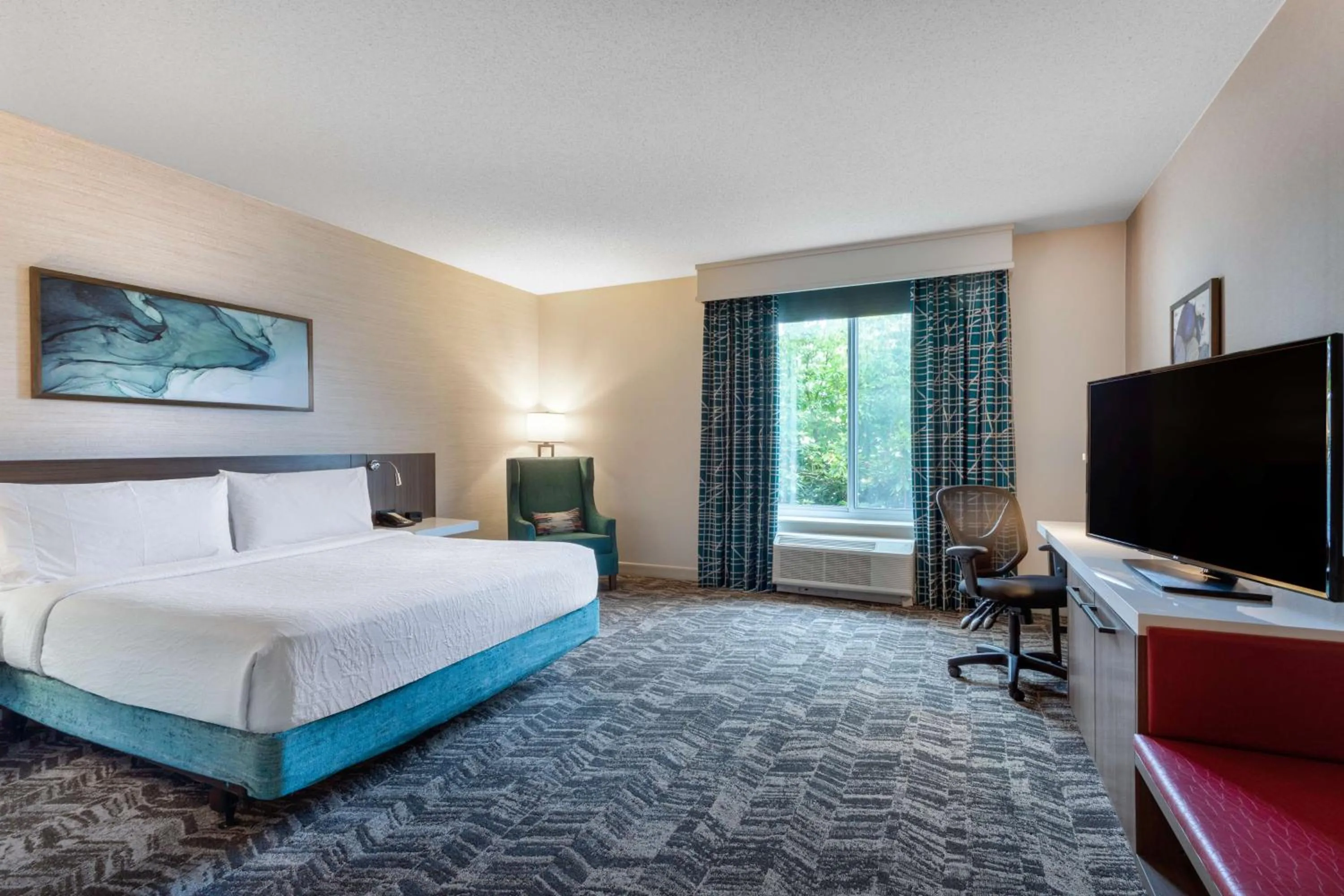 Bed in Hilton Garden Inn Islip/MacArthur Airport