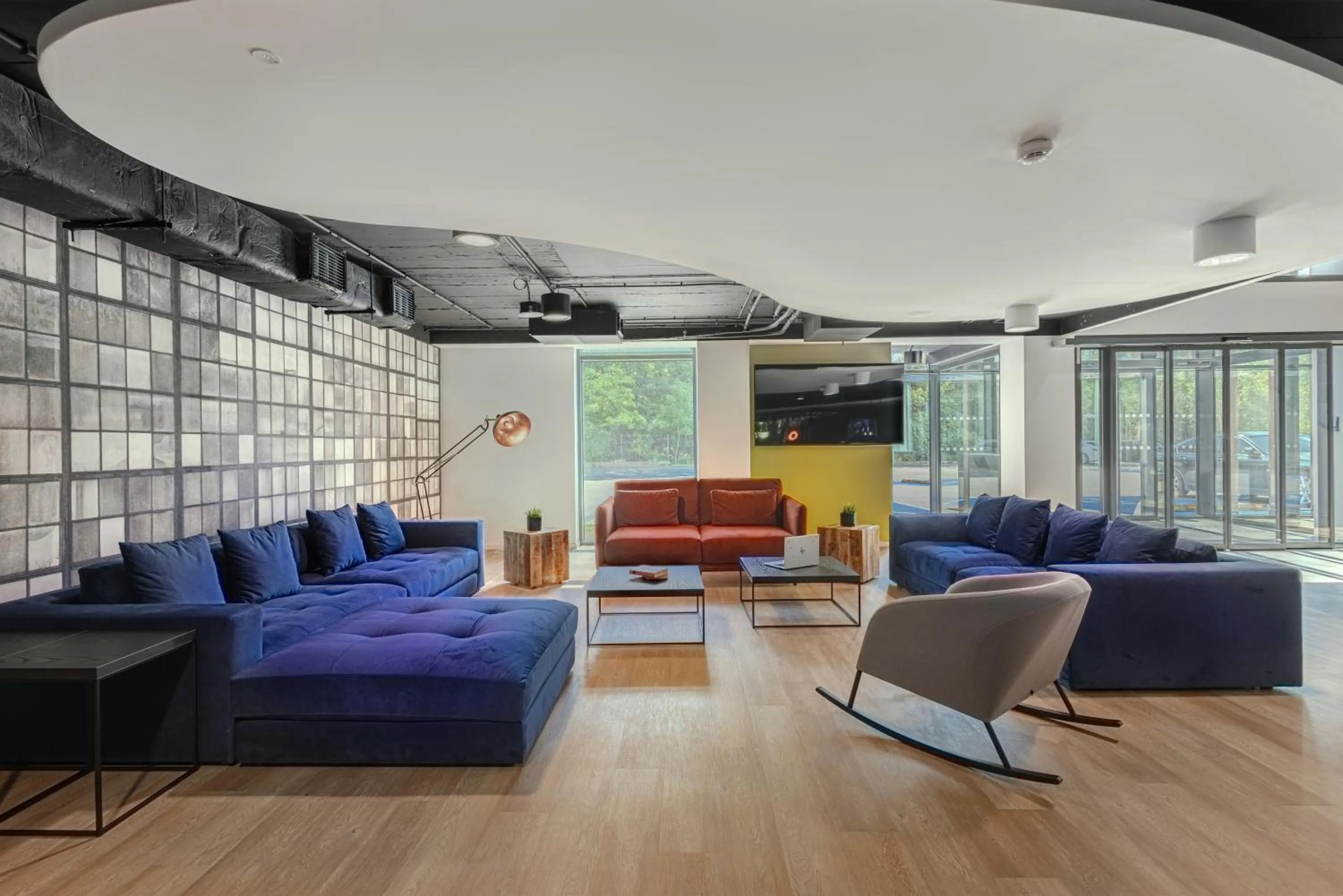 Lobby or reception in Campanile Warszawa Północ