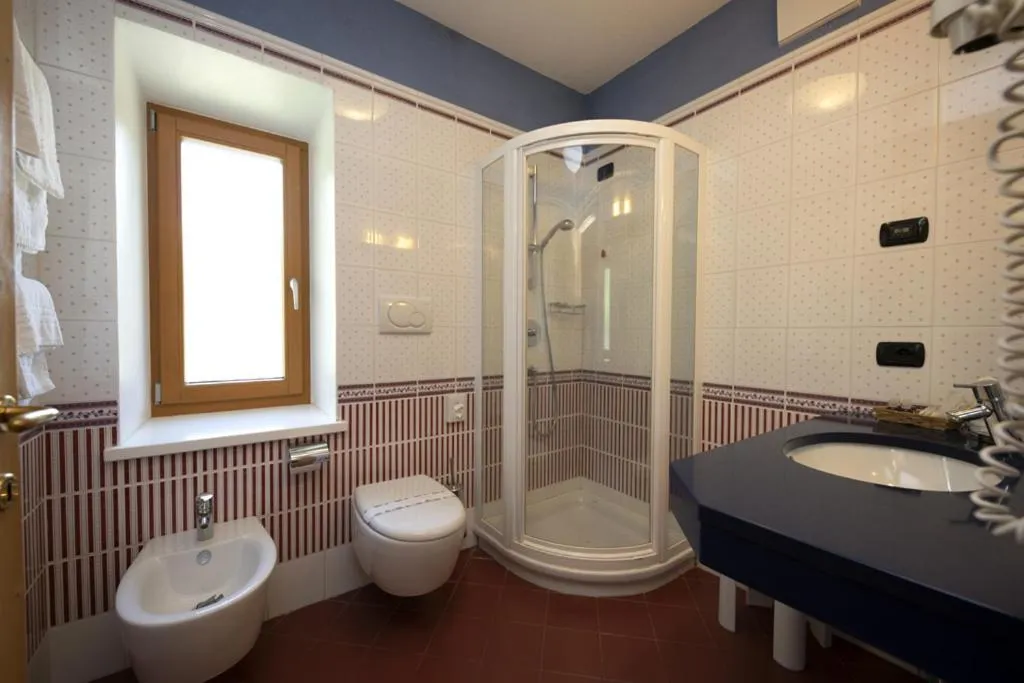 Shower in Hotel El Pilon