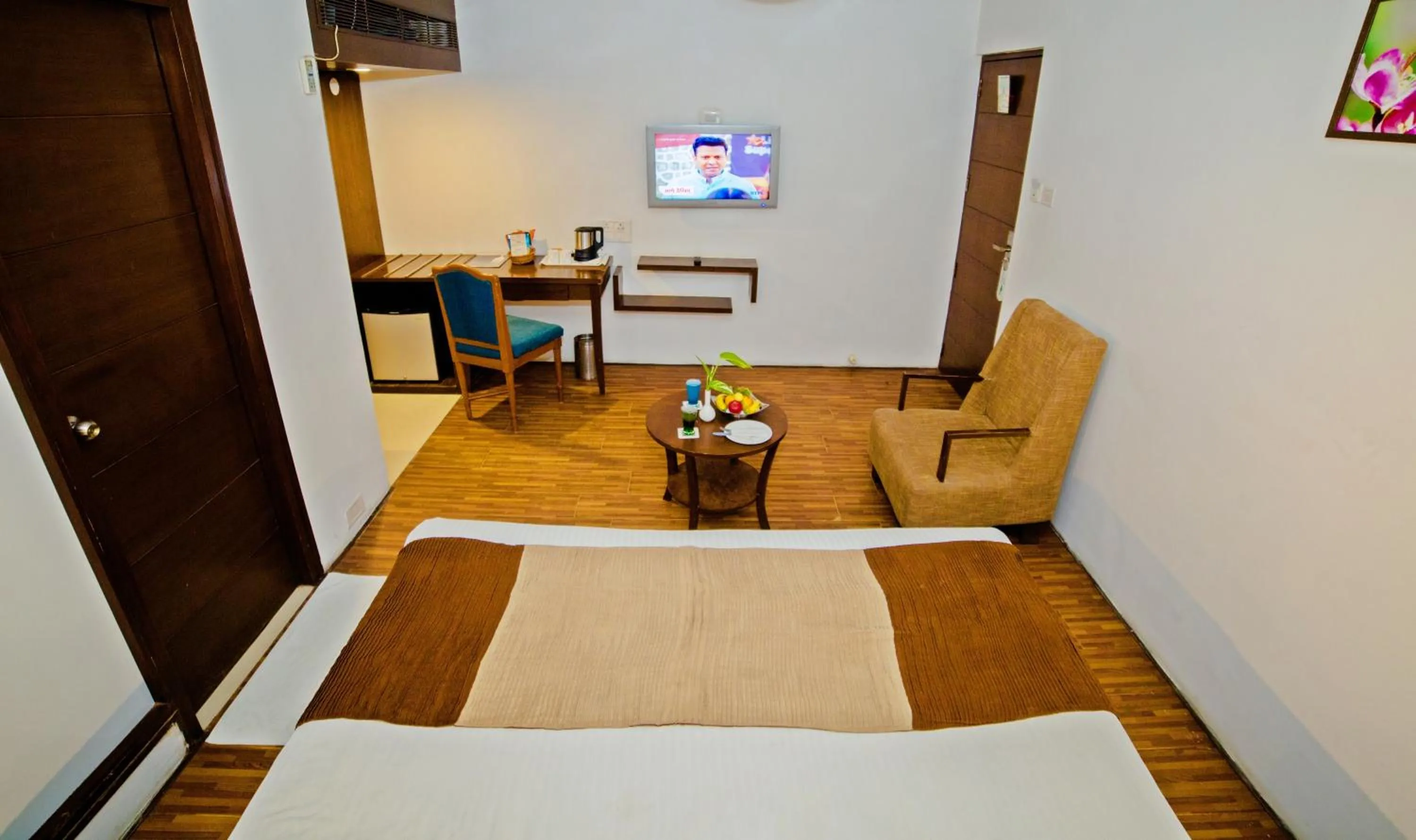 Bedroom, Bed in Hotel Clarks Collection Bhavnagar