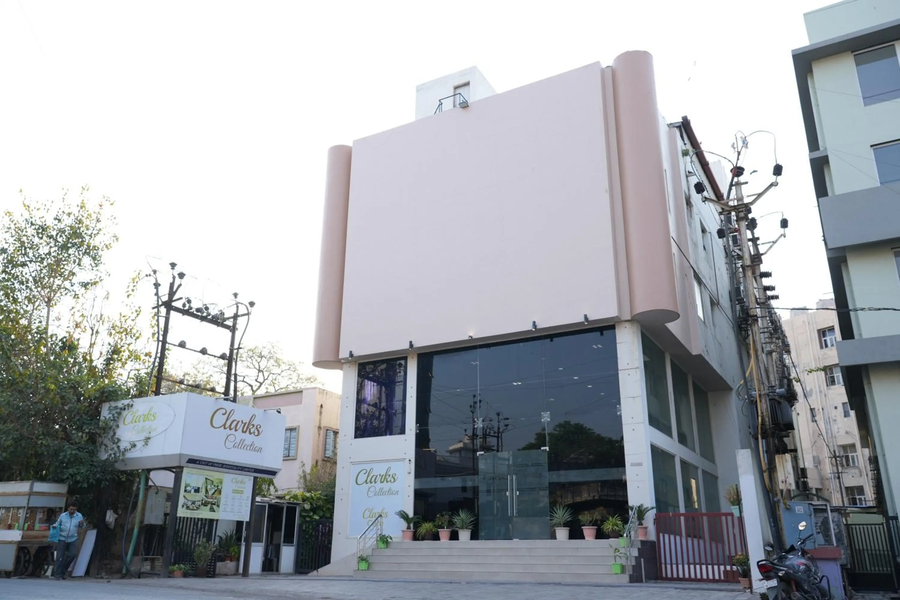 Hotel Clarks Collection Bhavnagar