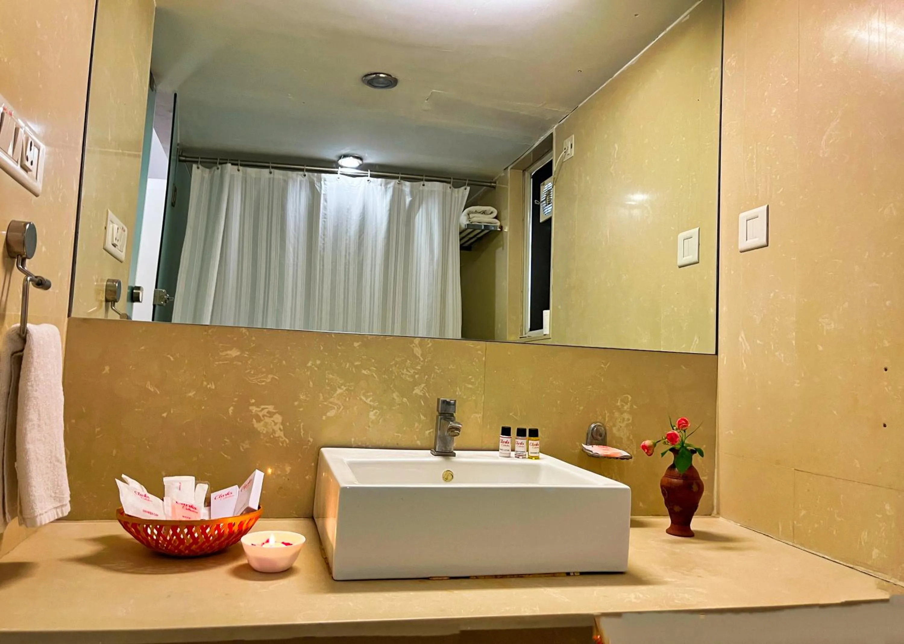 Hotel Clarks Collection Bhavnagar