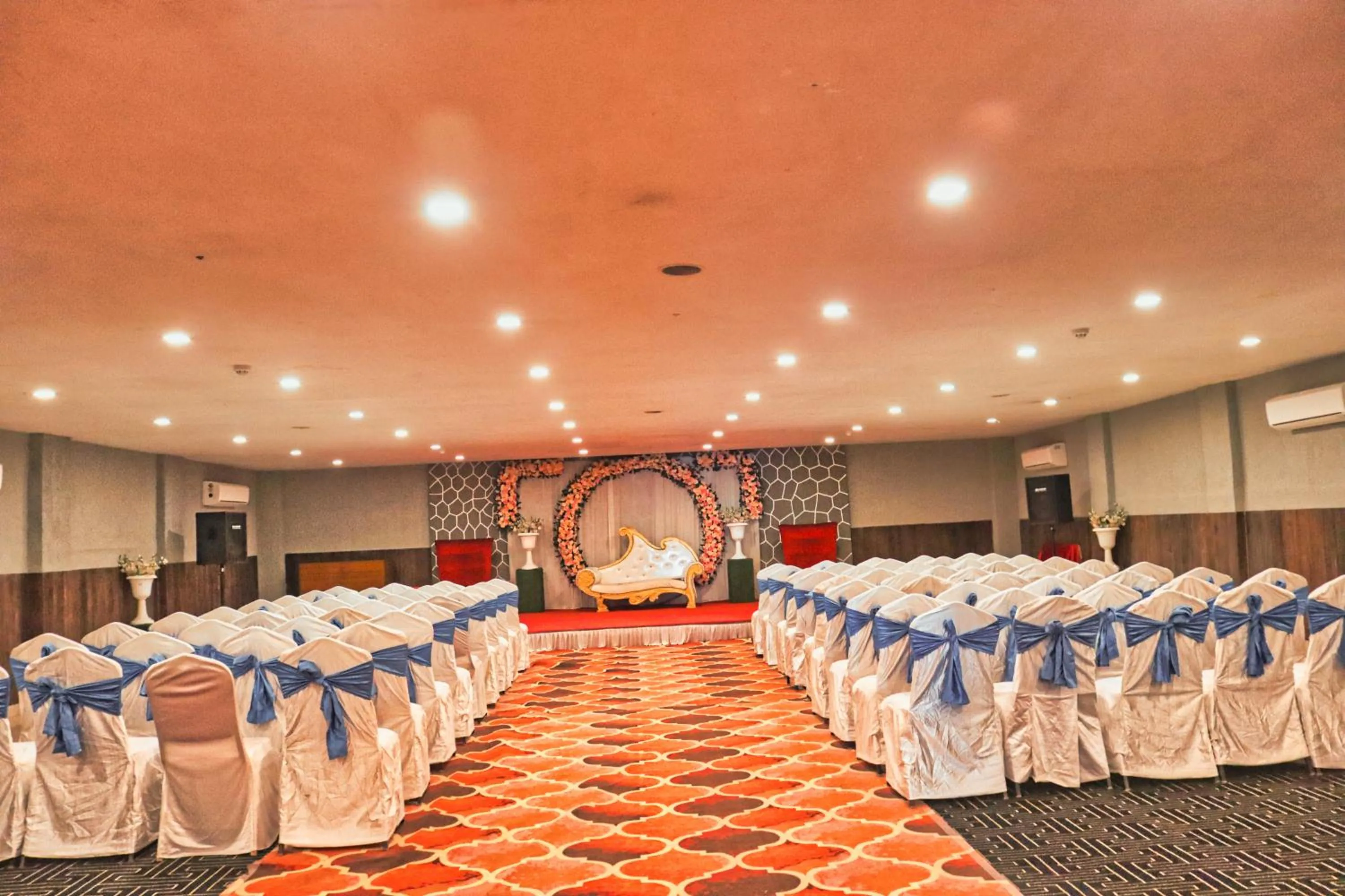 Banquet/Function facilities in Hotel Clarks Collection Bhavnagar