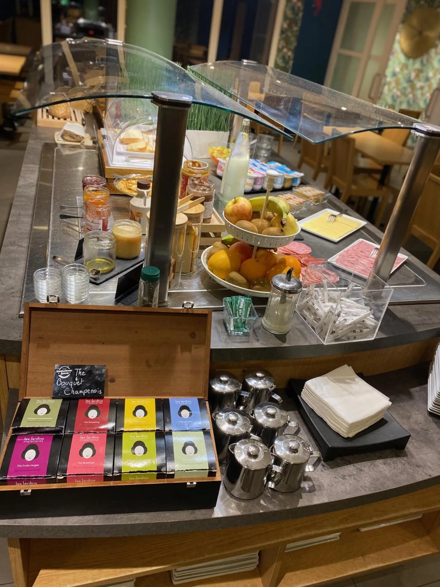 Breakfast in Brit Hotel Reims Croix Blandin