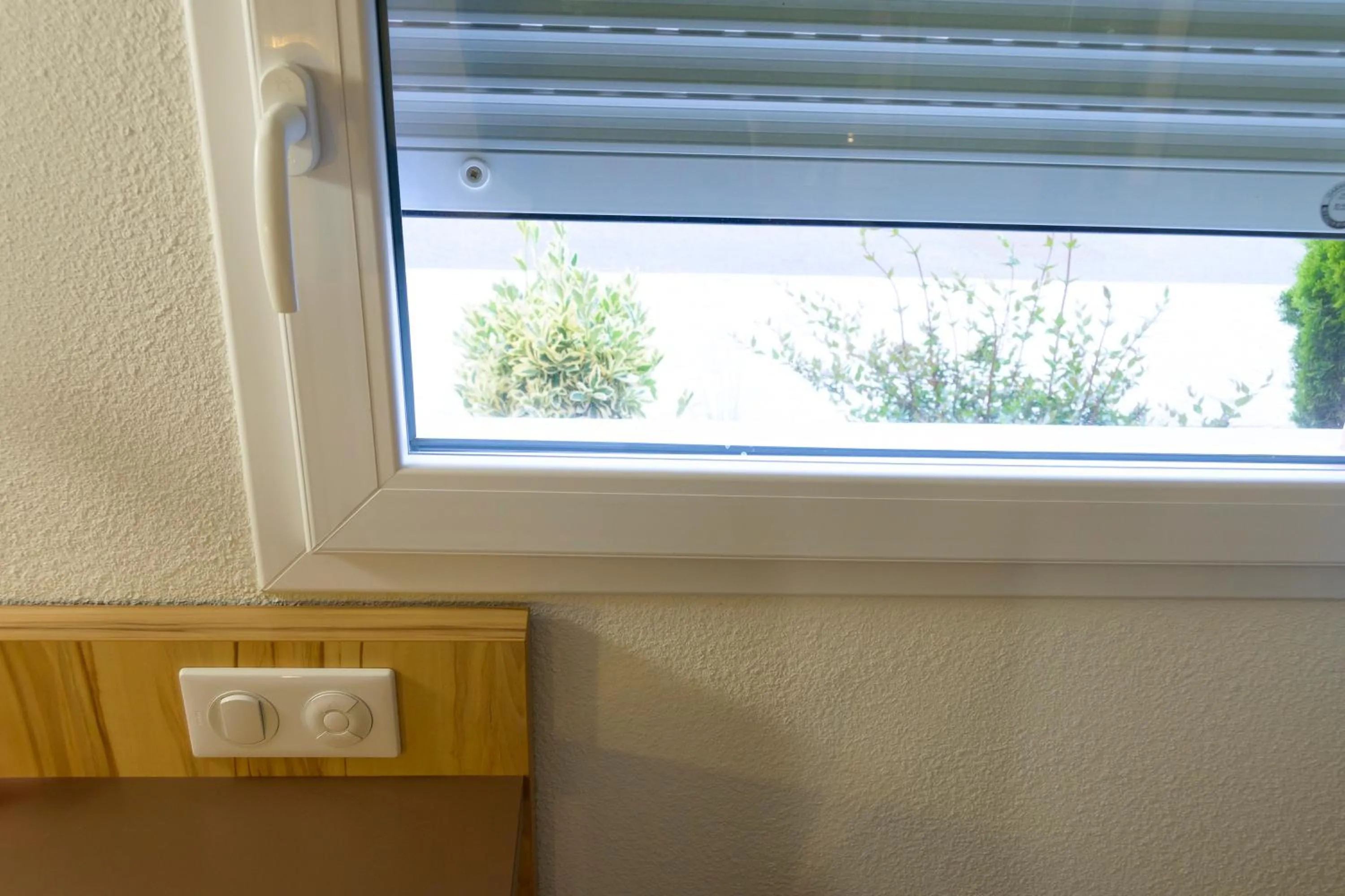 Bedroom in Brit Hotel Reims Croix Blandin