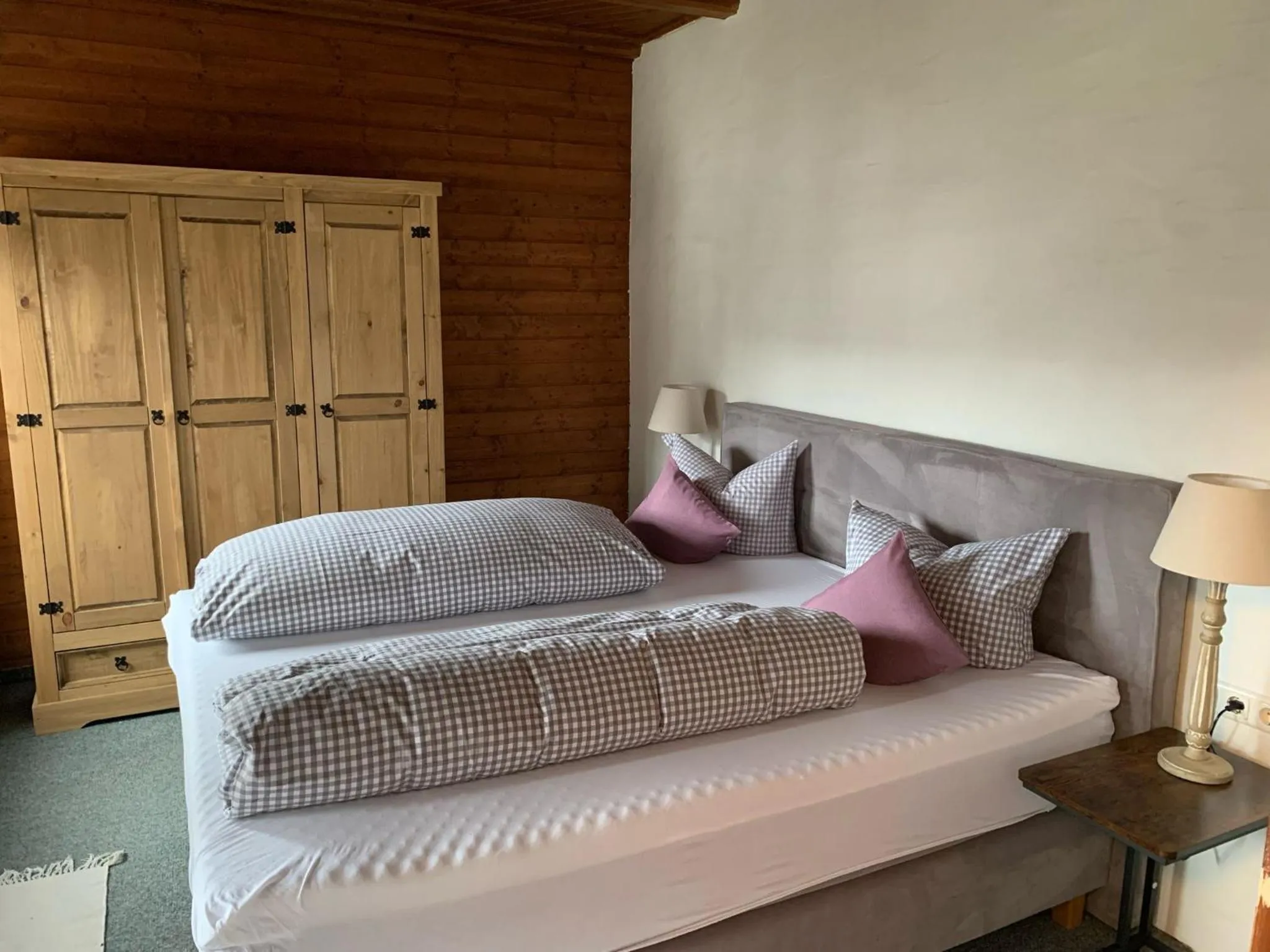 Bedroom, Bed in Hotel zum Urviech -Erwachsenenhotel-