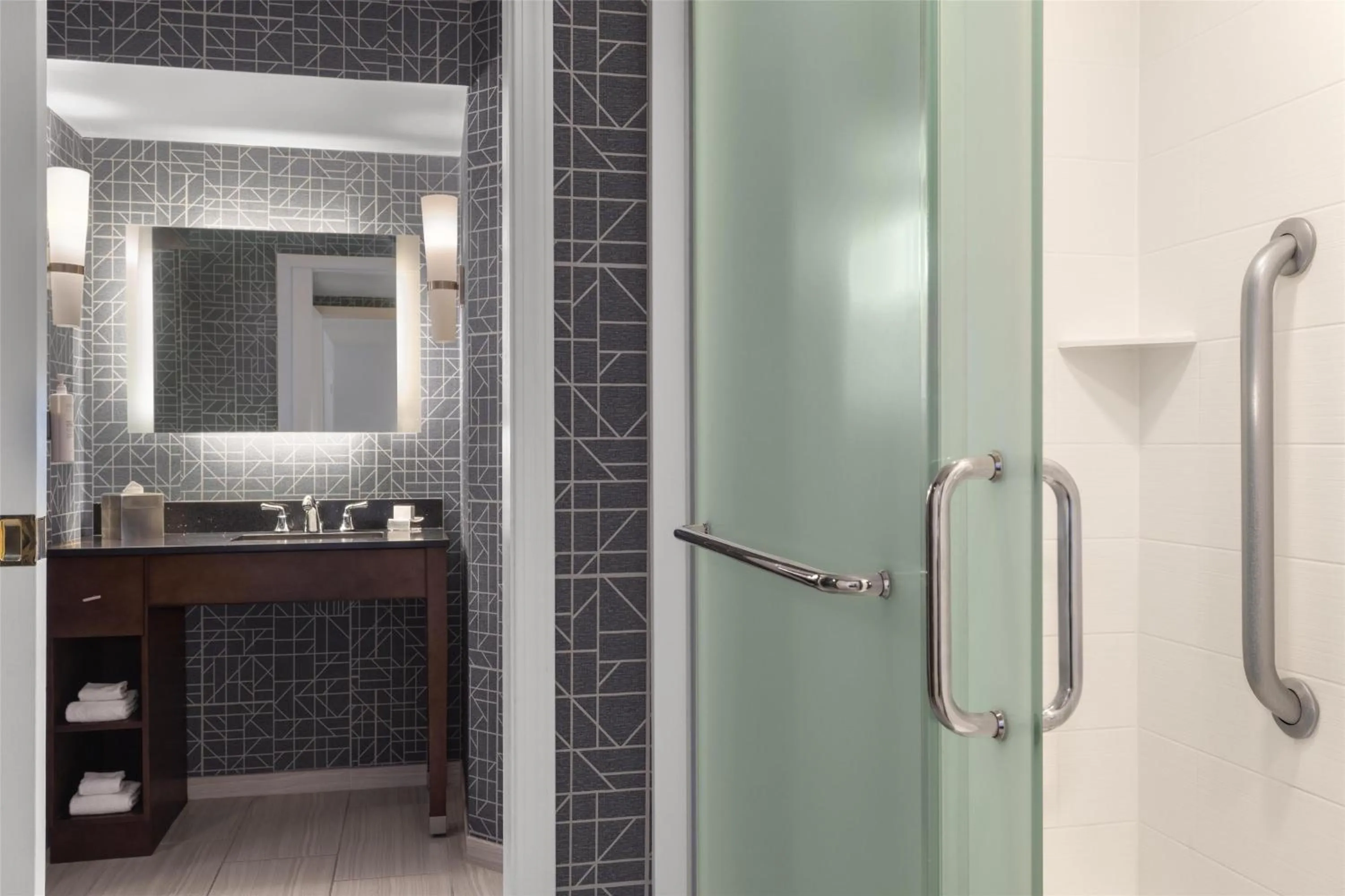 Bathroom in Homewood Suites by Hilton Indianapolis Carmel