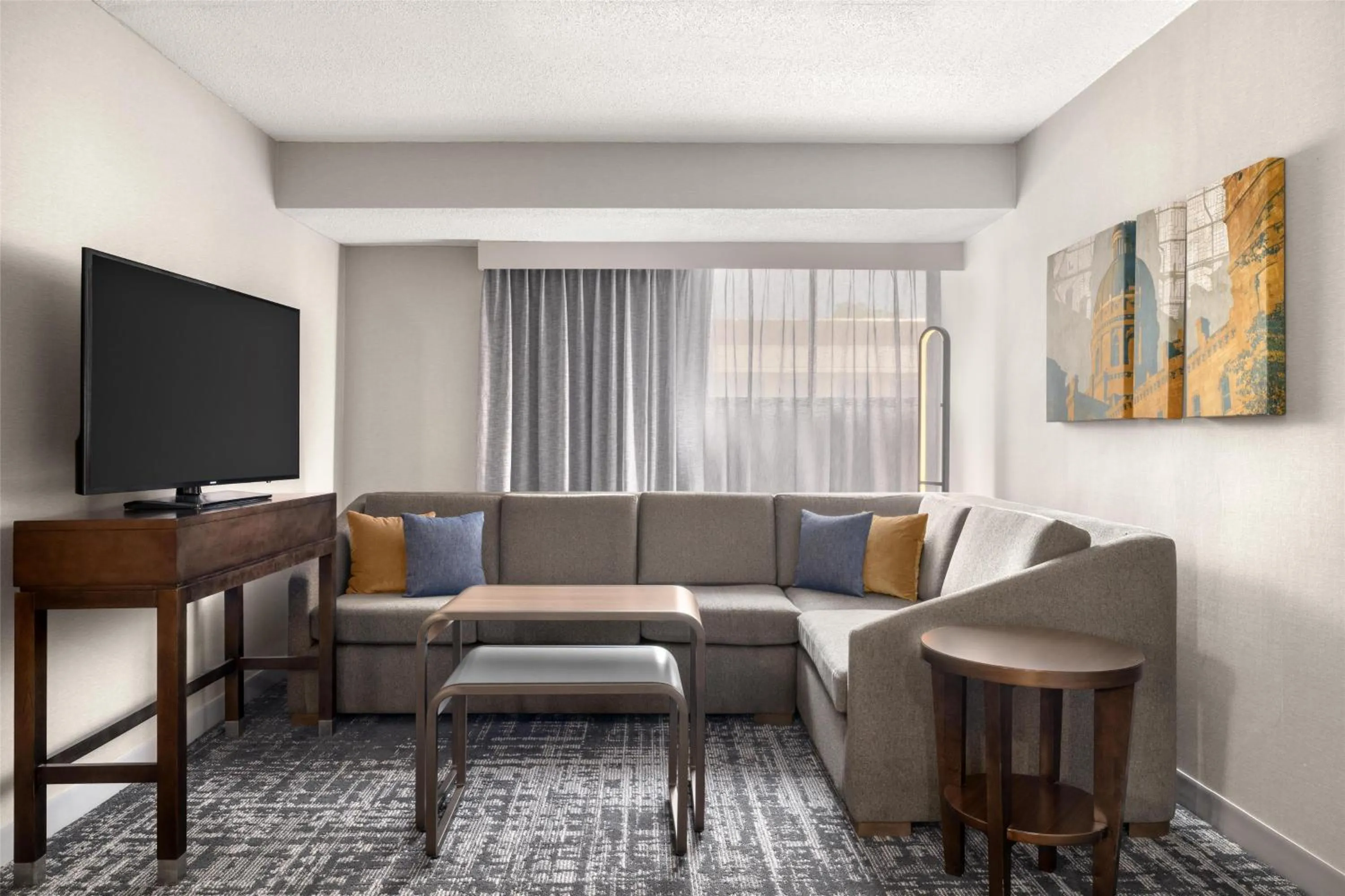 Living room in Homewood Suites by Hilton Indianapolis Carmel