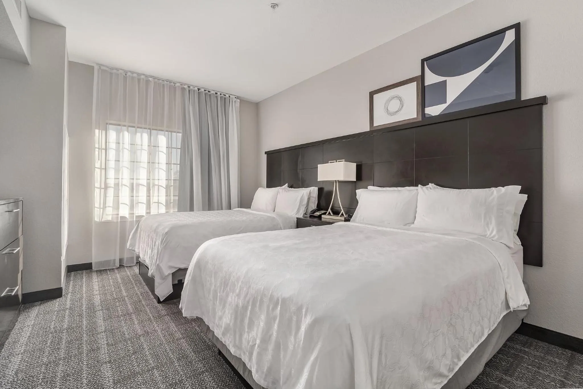 Photo of the whole room, Bed in Staybridge Suites Longview by IHG