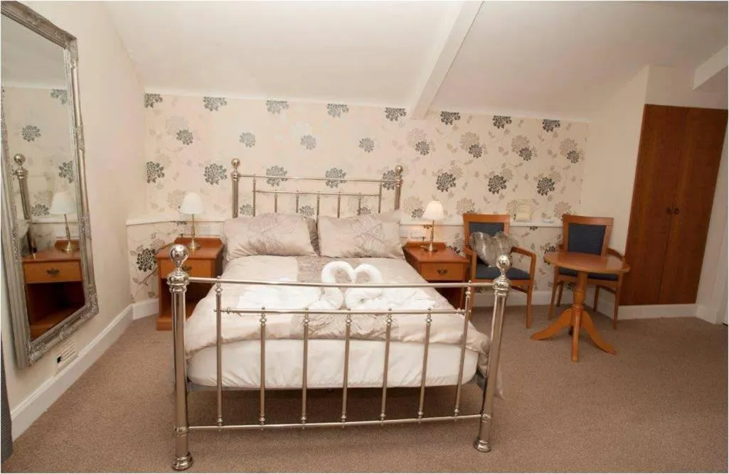 Photo of the whole room, Bed in The Spread Eagle Hotel