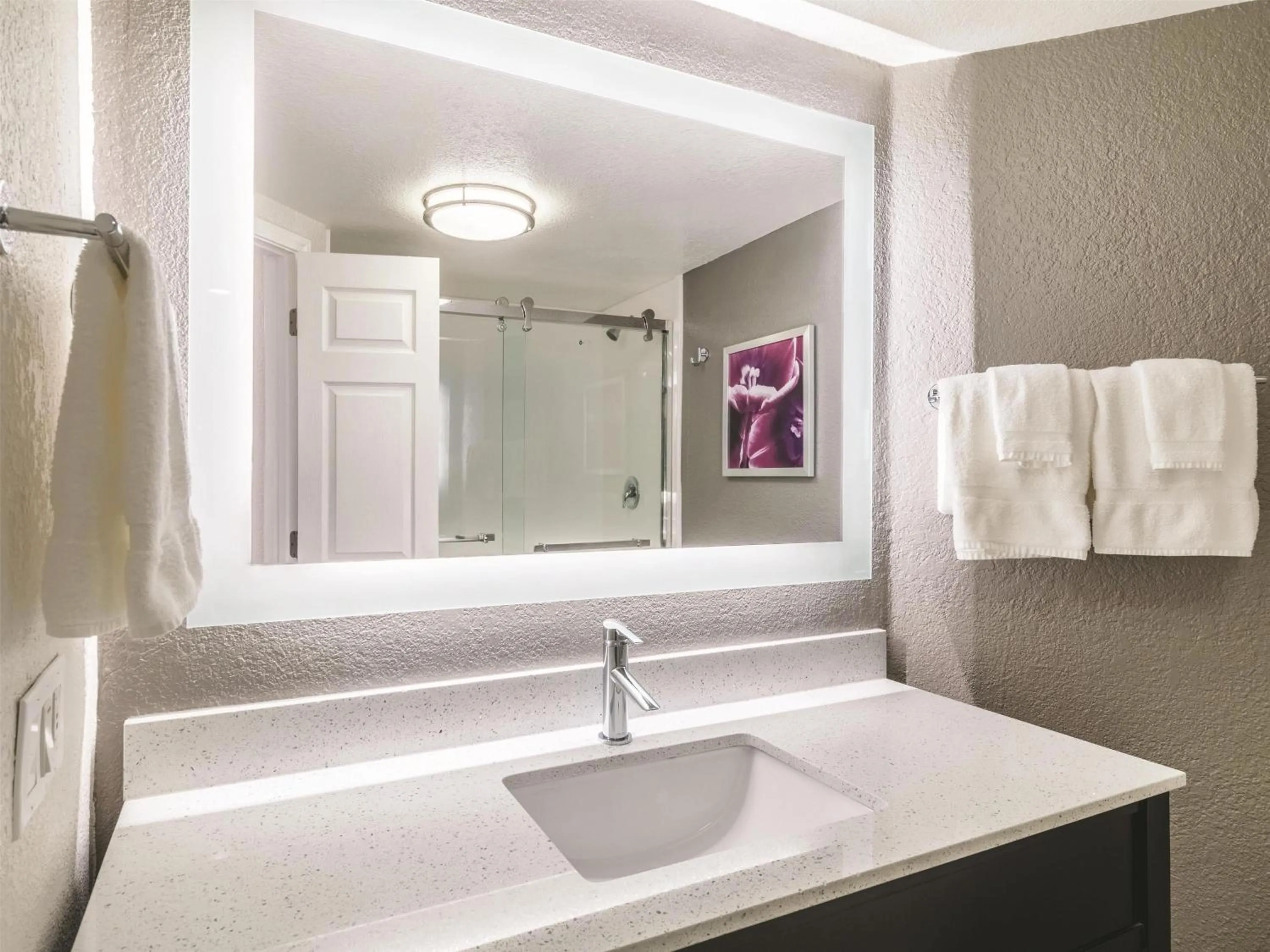 Bathroom in La Quinta by Wyndham Austin Airport