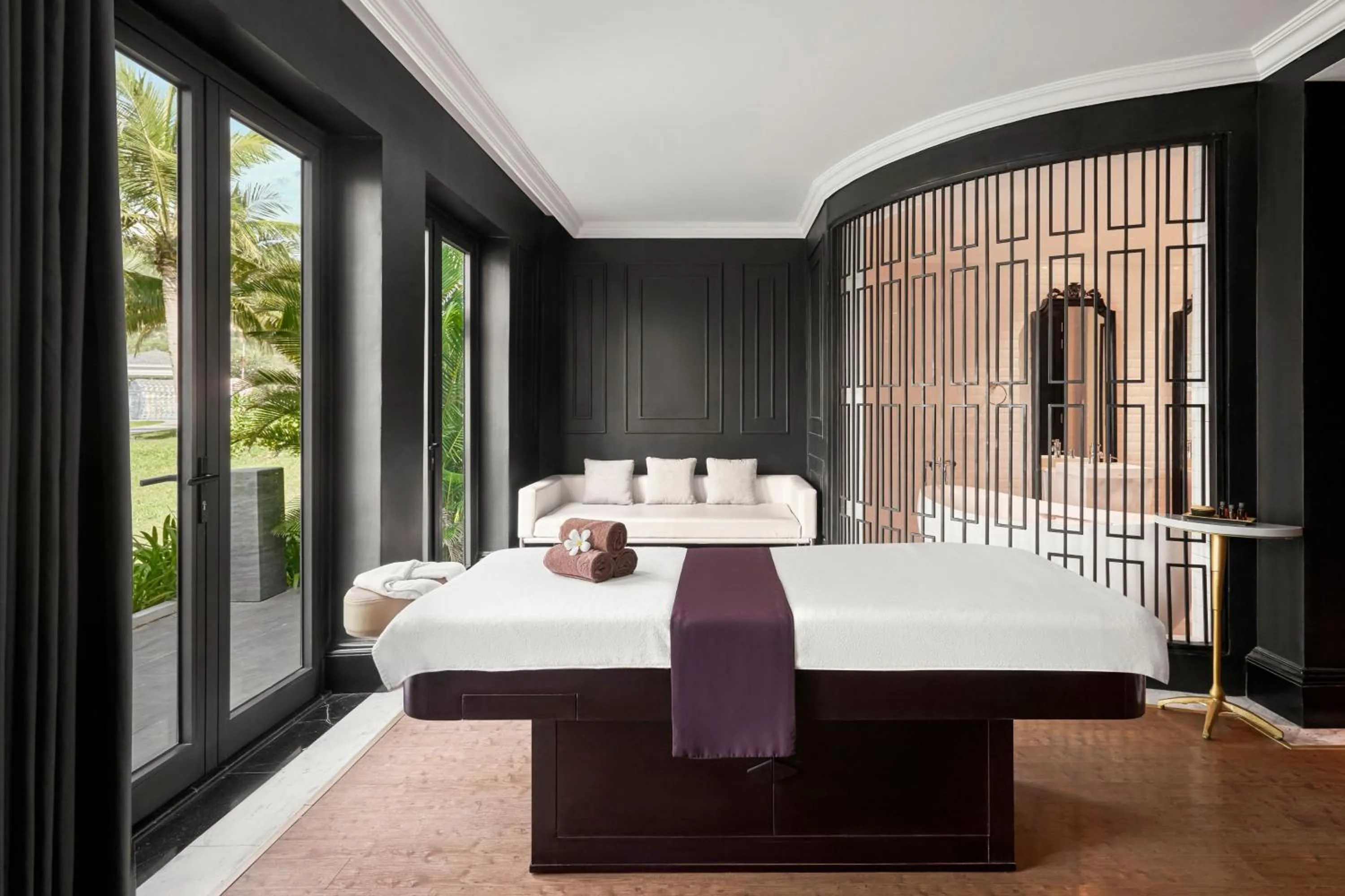 Spa and wellness centre/facilities, Bed in Nha Trang Marriott Resort & Spa, Hon Tre Island