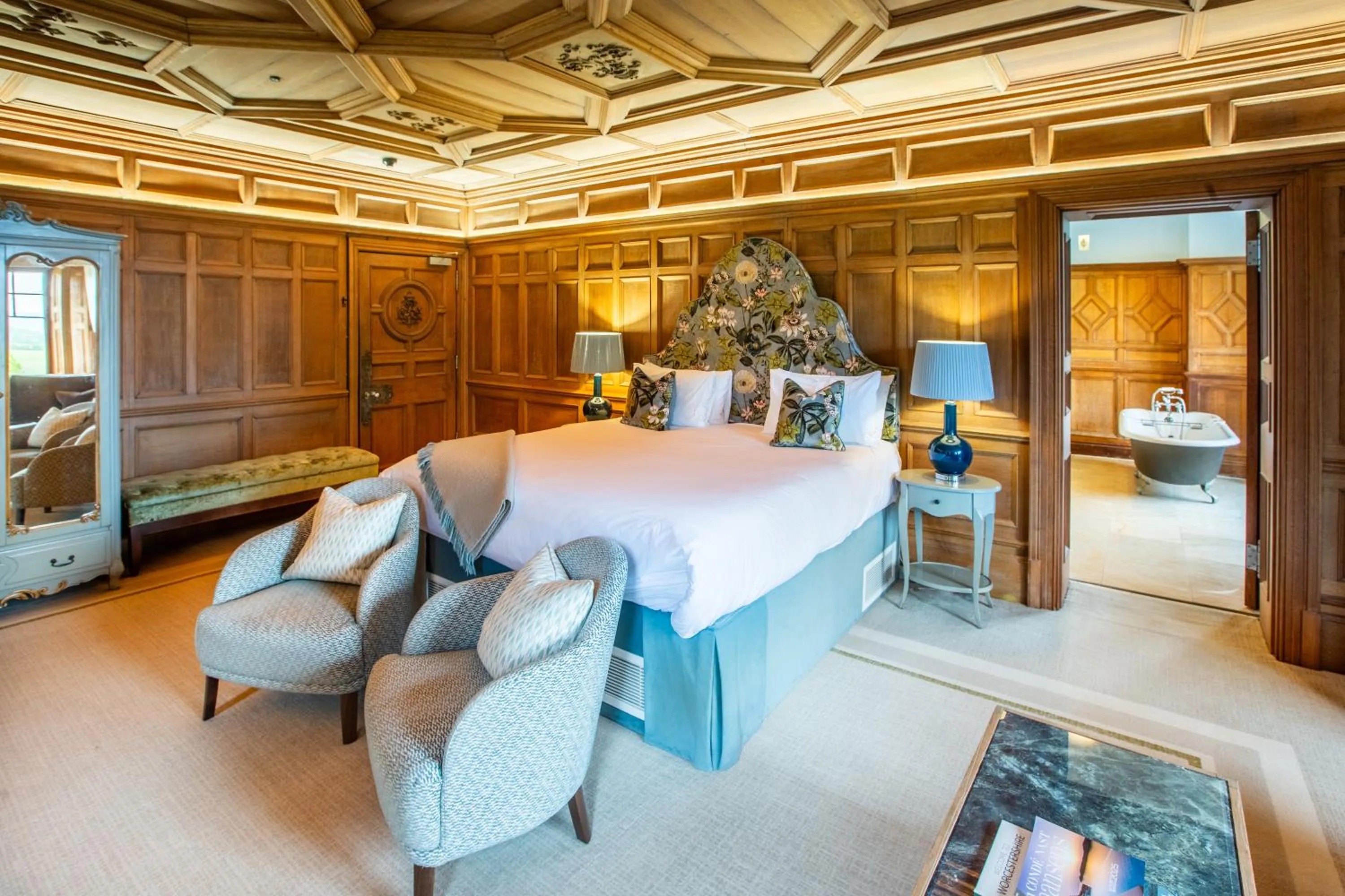 Bedroom, Bed in The Wood Norton