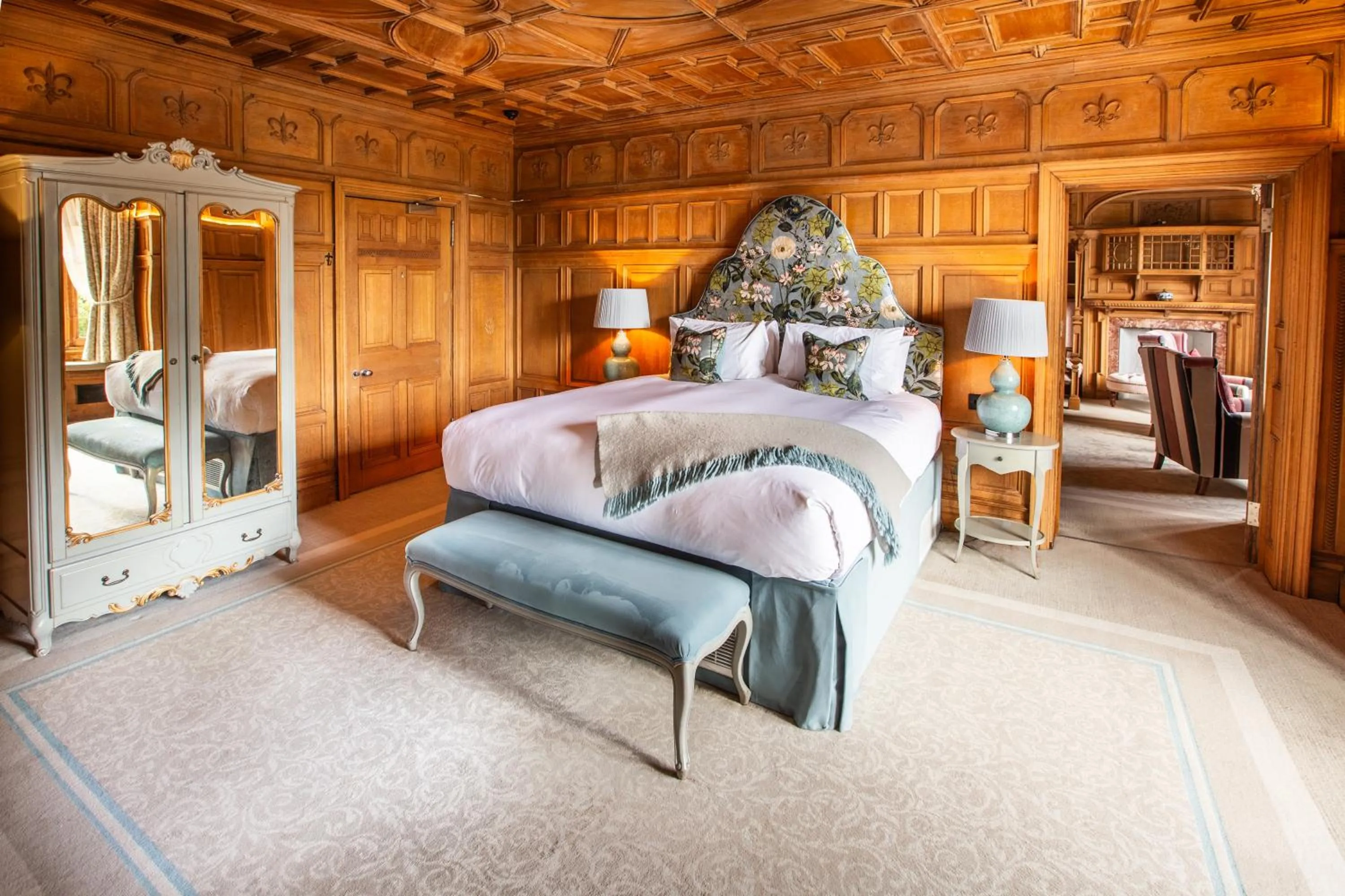 Bedroom, Bed in The Wood Norton