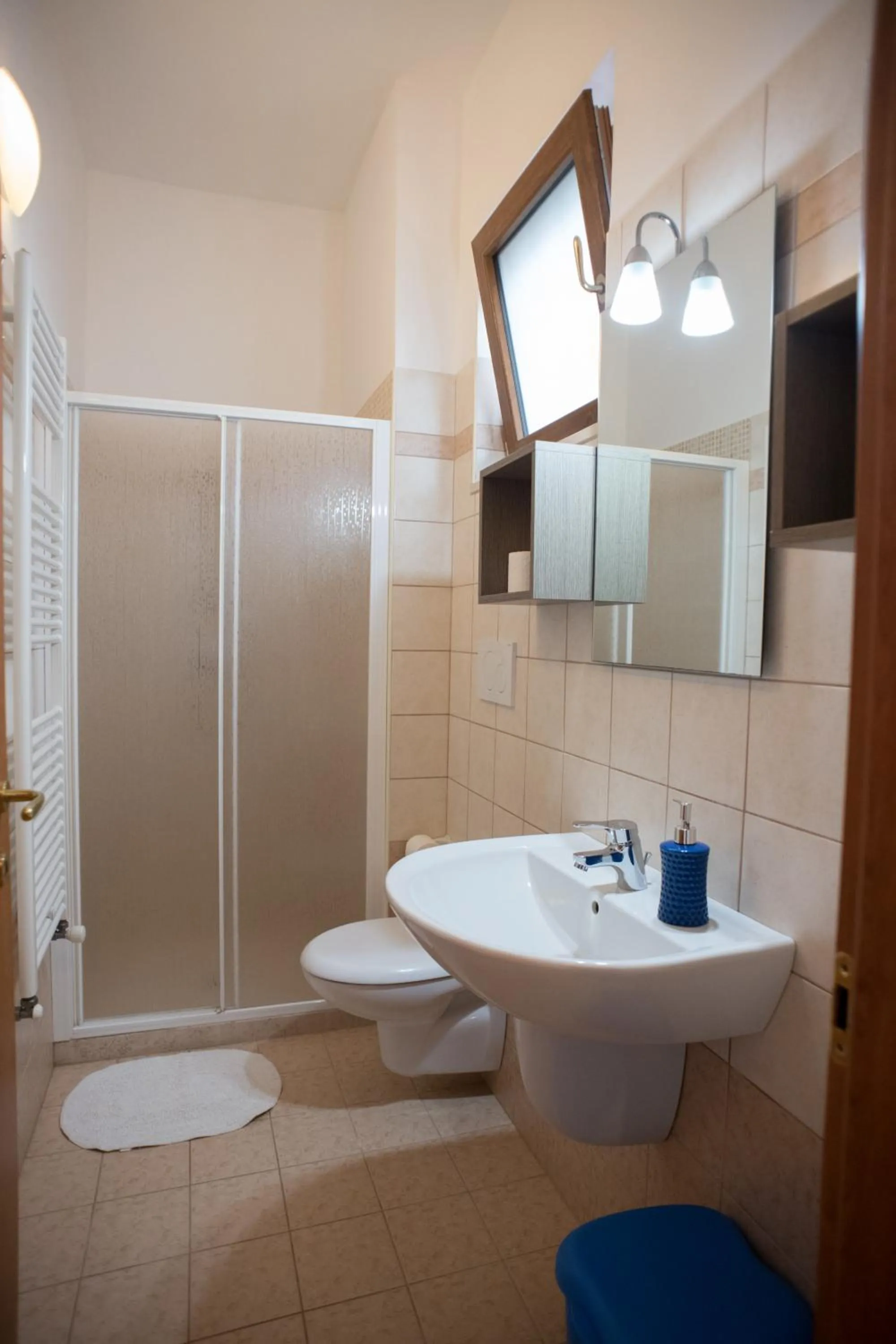 Shower in Red Rose B&B