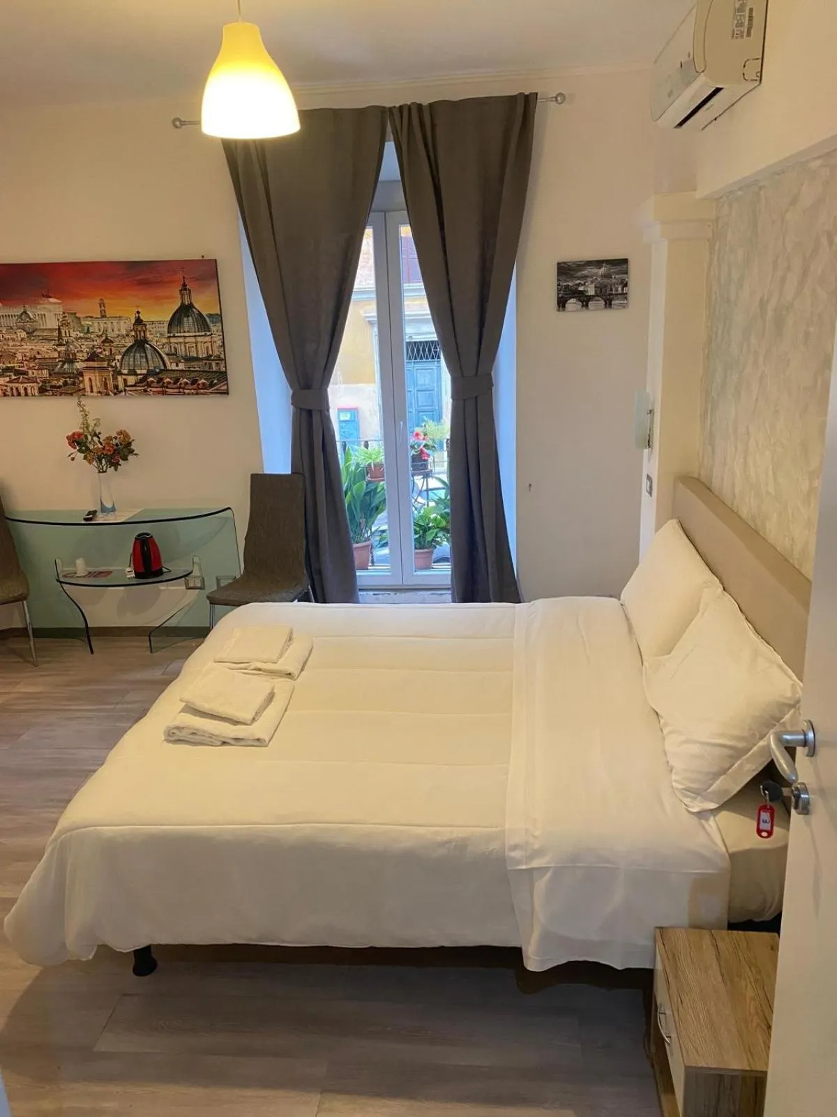Property building, Bed in B&B A Home in Rome