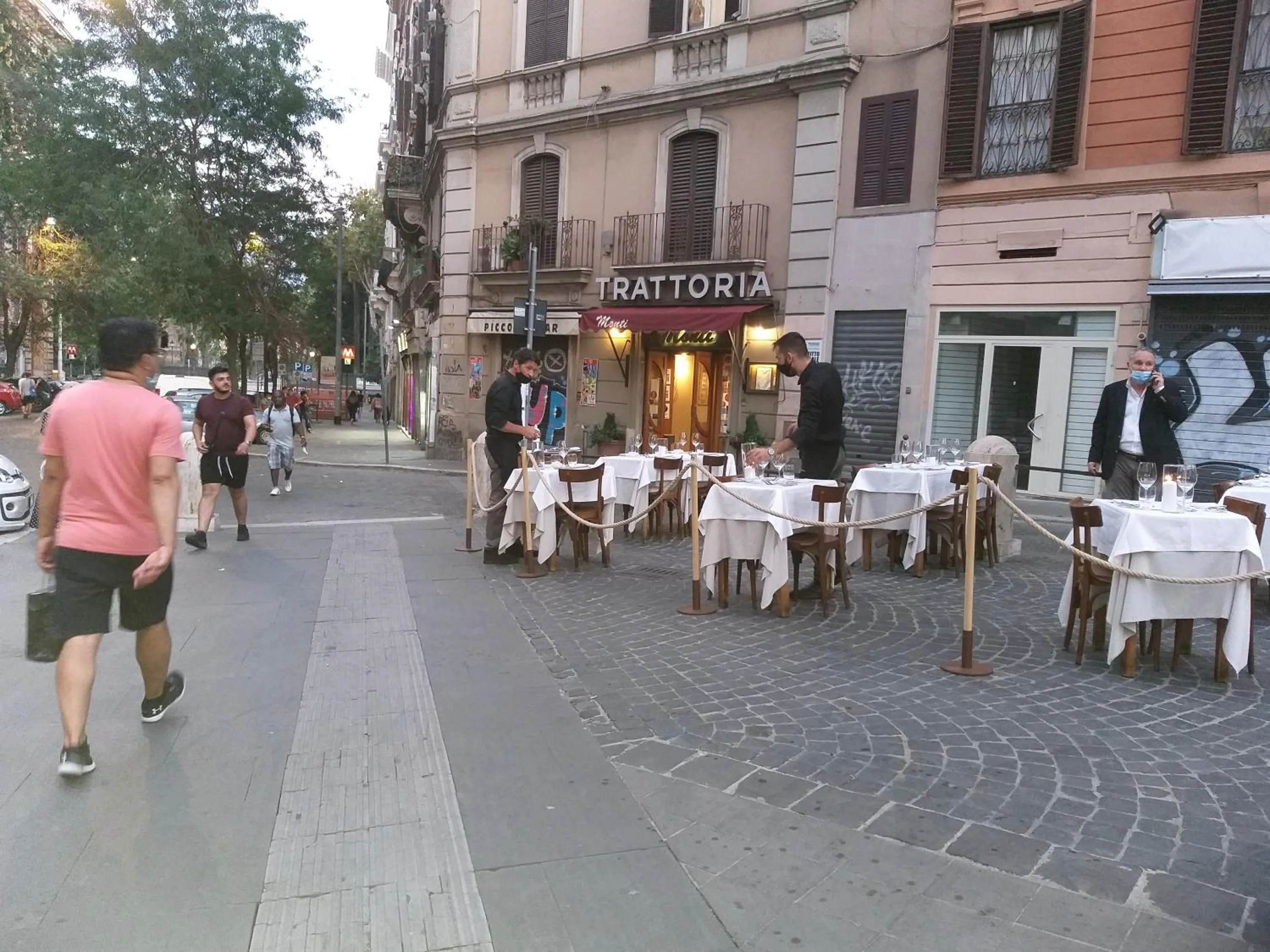 Neighbourhood in B&B A Home in Rome