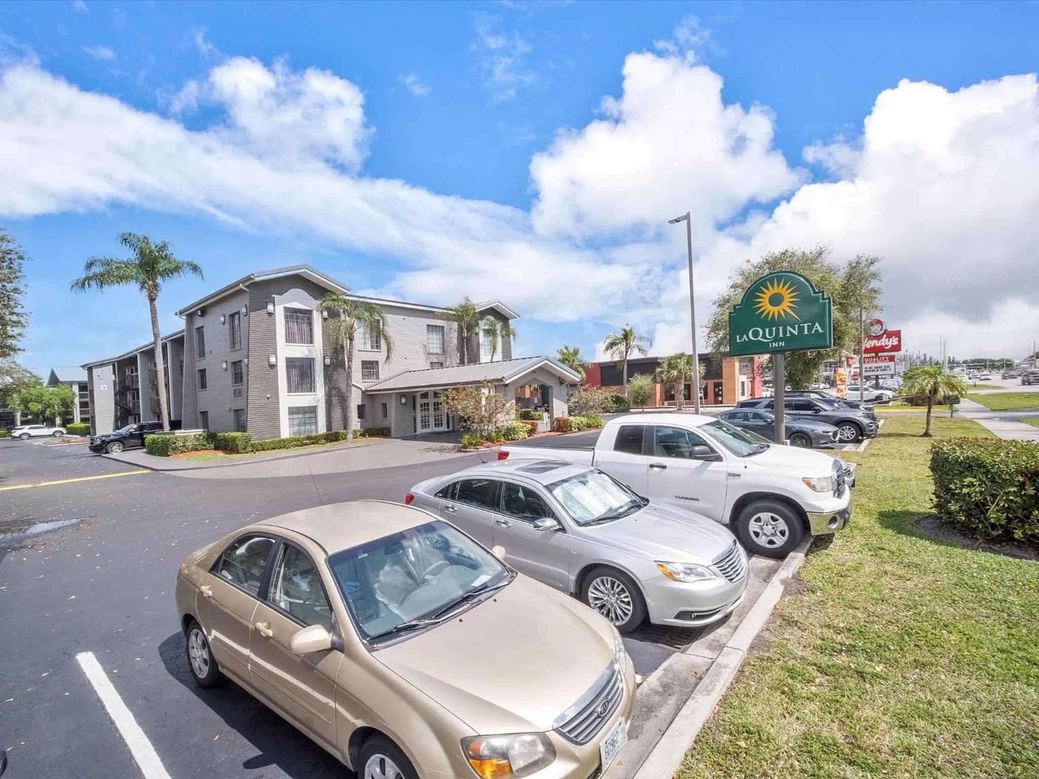 Property building in La Quinta Inn by Wyndham Miami Airport North