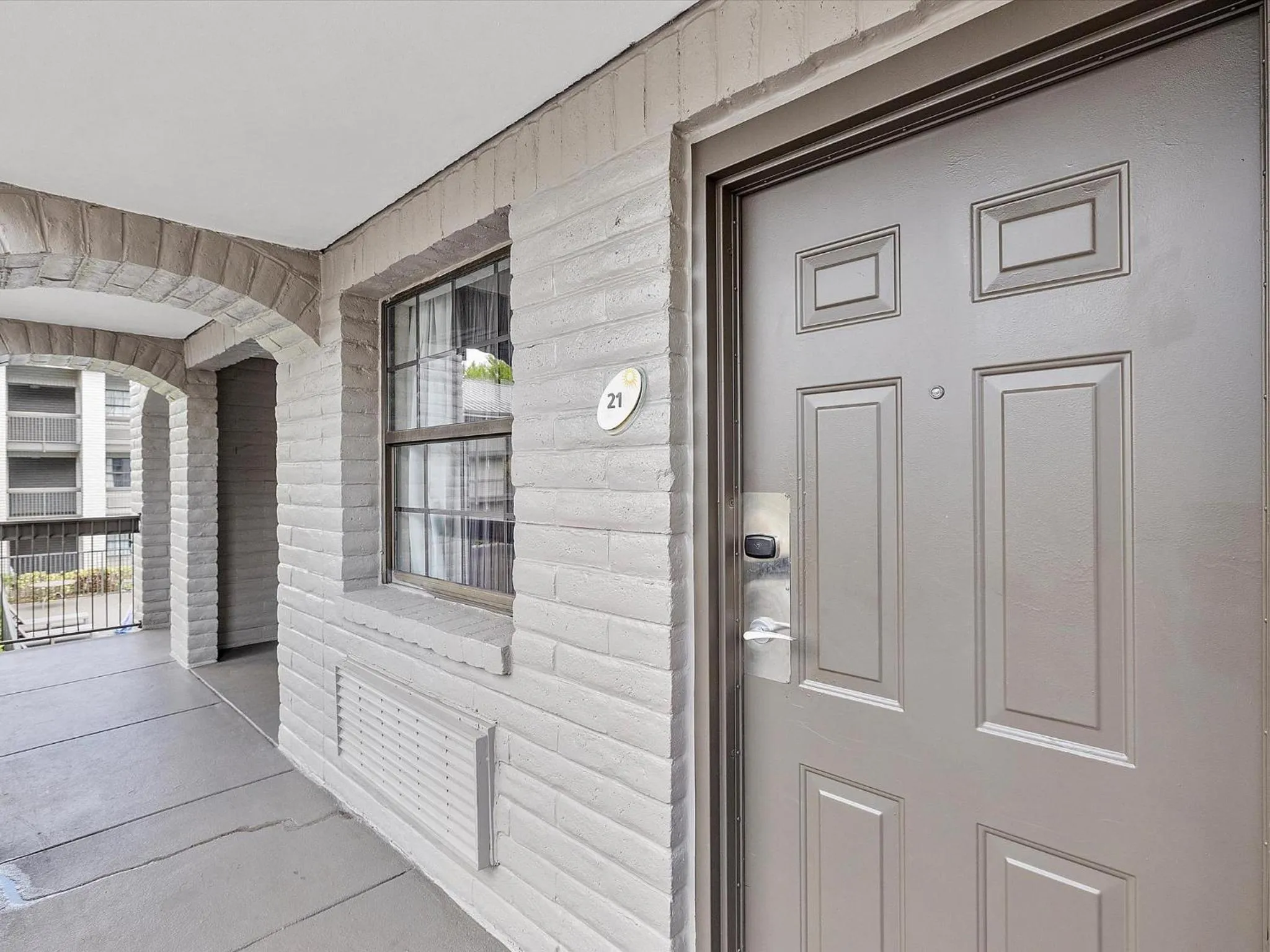 Property building in La Quinta Inn by Wyndham Miami Airport North