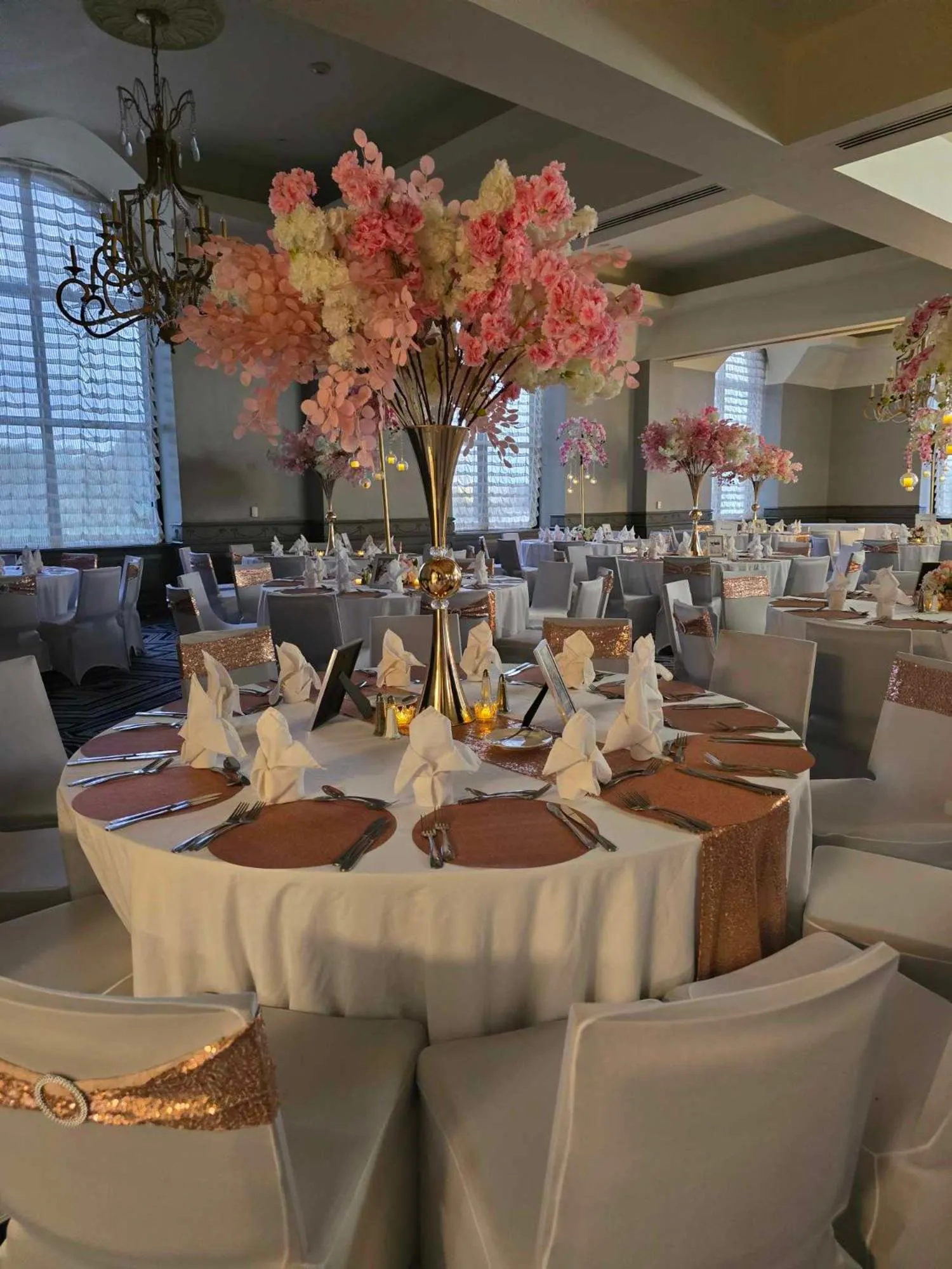 Property building in Hilton Houston North