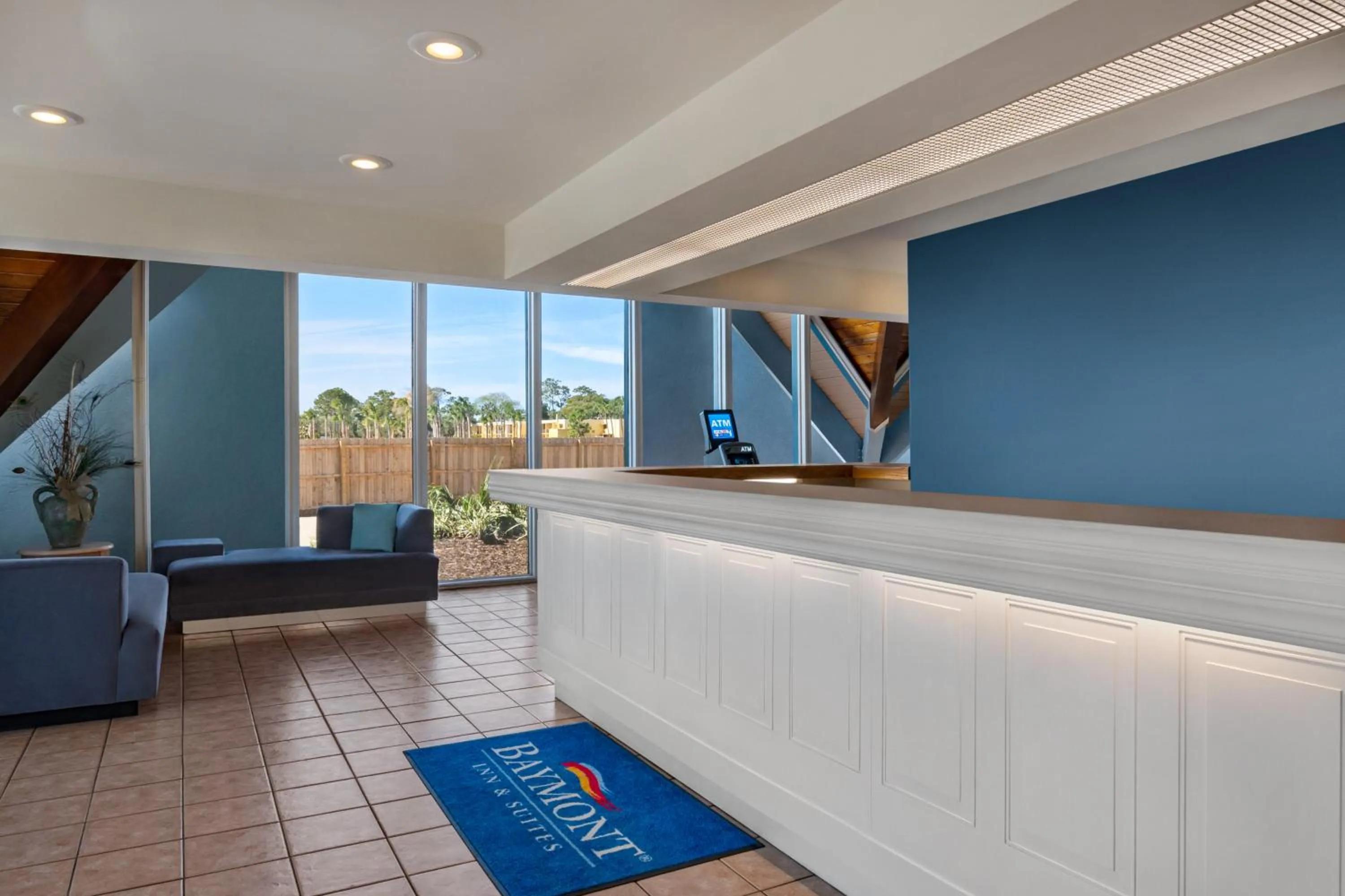 Lobby or reception in Baymont by Wyndham Intl Speedway I-95 Daytona Beach