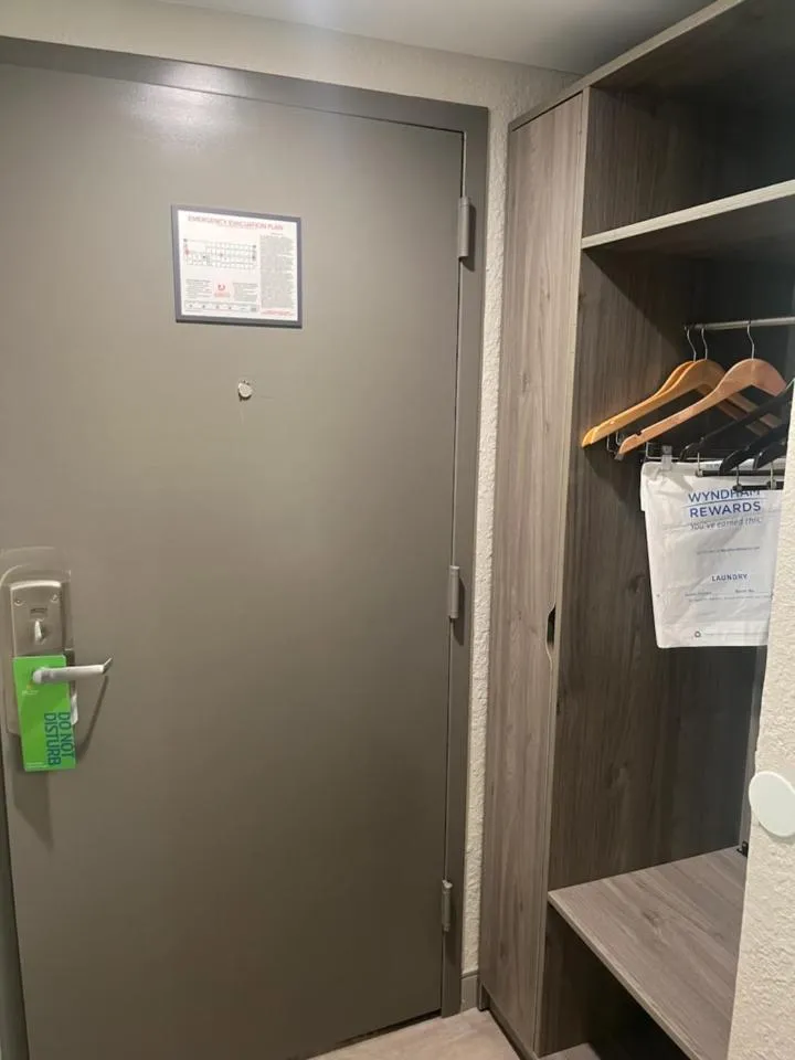 furniture in La Quinta by Wyndham Nashville Airport/Opryland