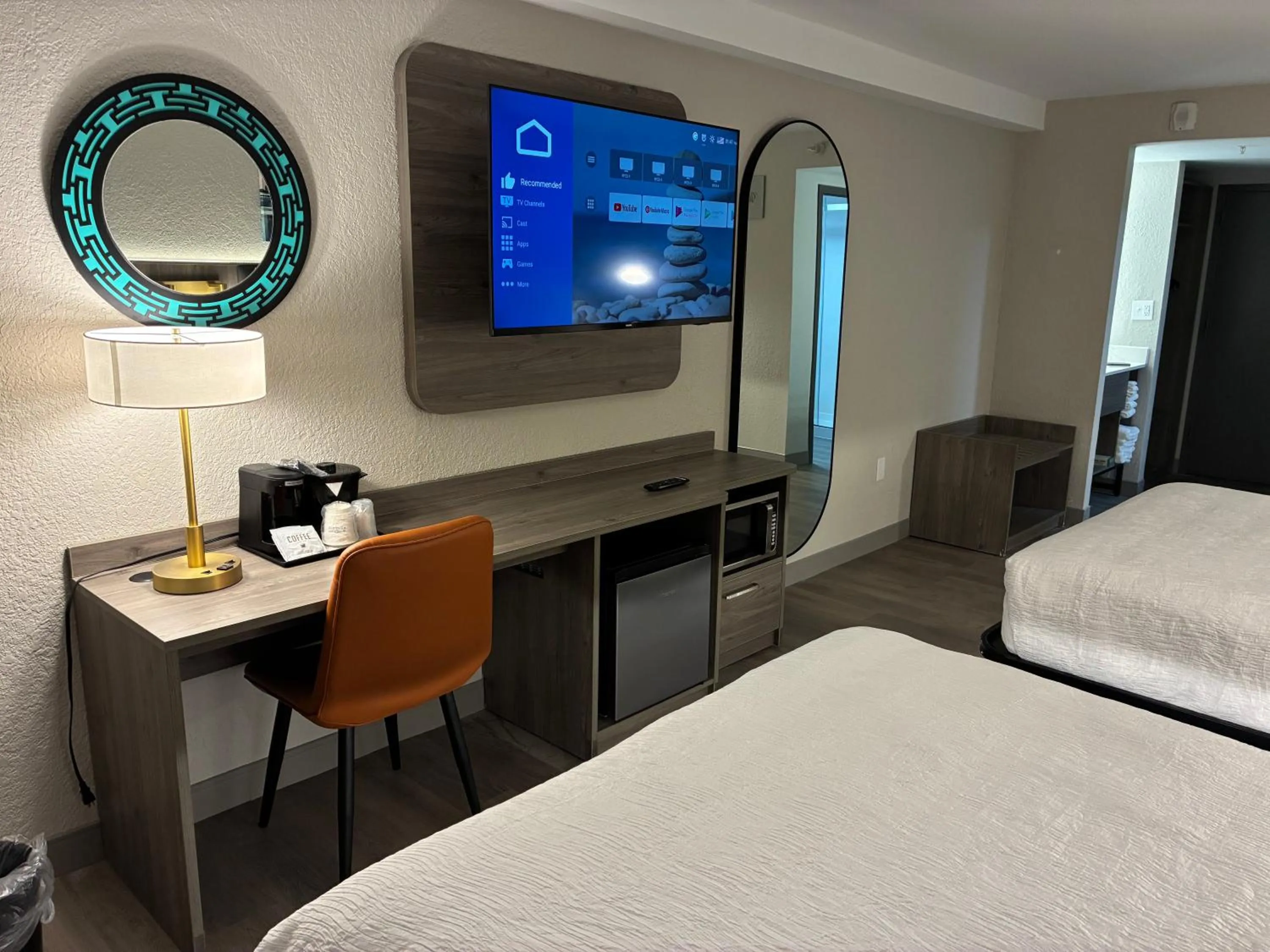 Bed in La Quinta by Wyndham Nashville Airport/Opryland