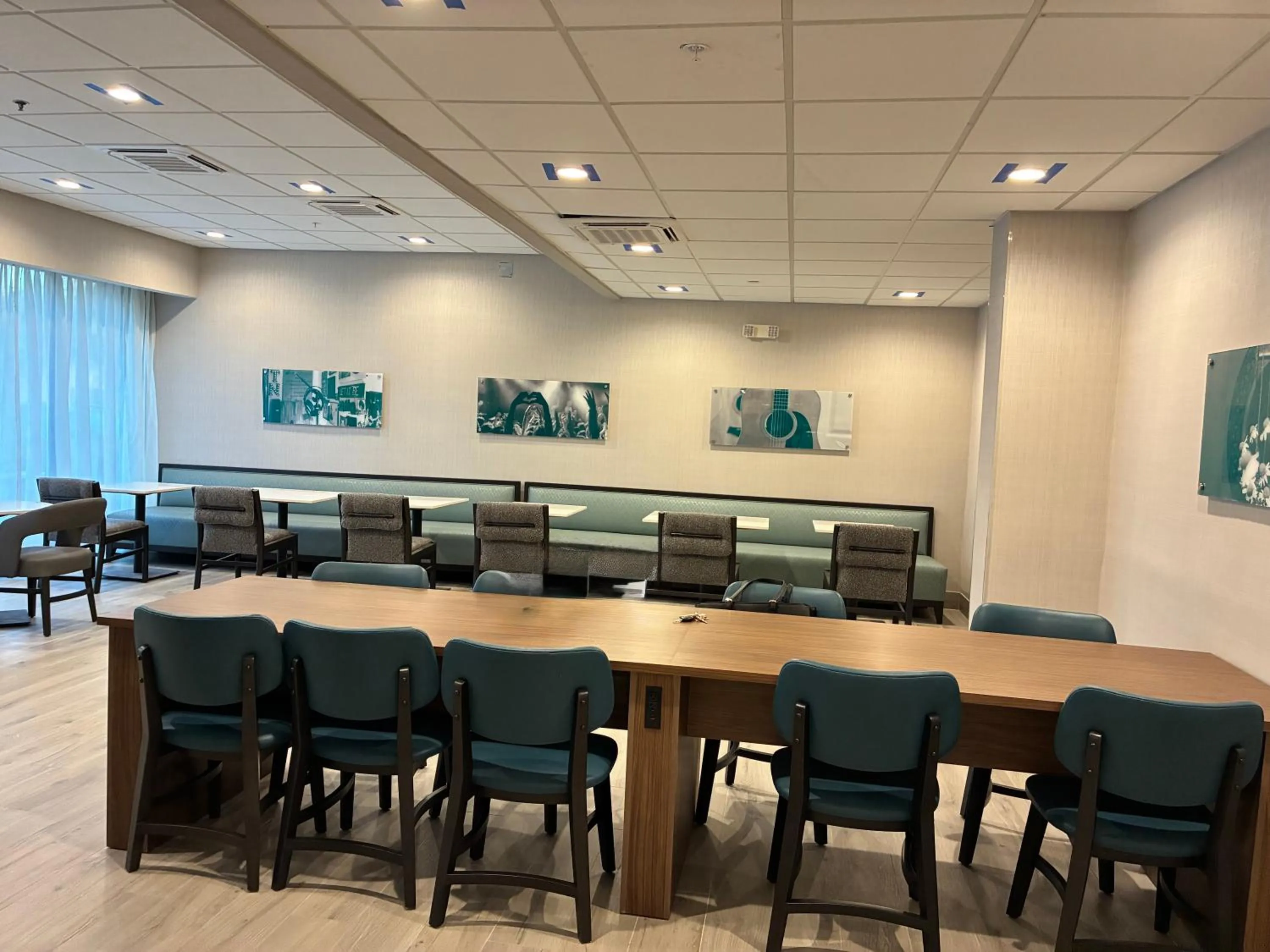 Breakfast in La Quinta by Wyndham Nashville Airport/Opryland