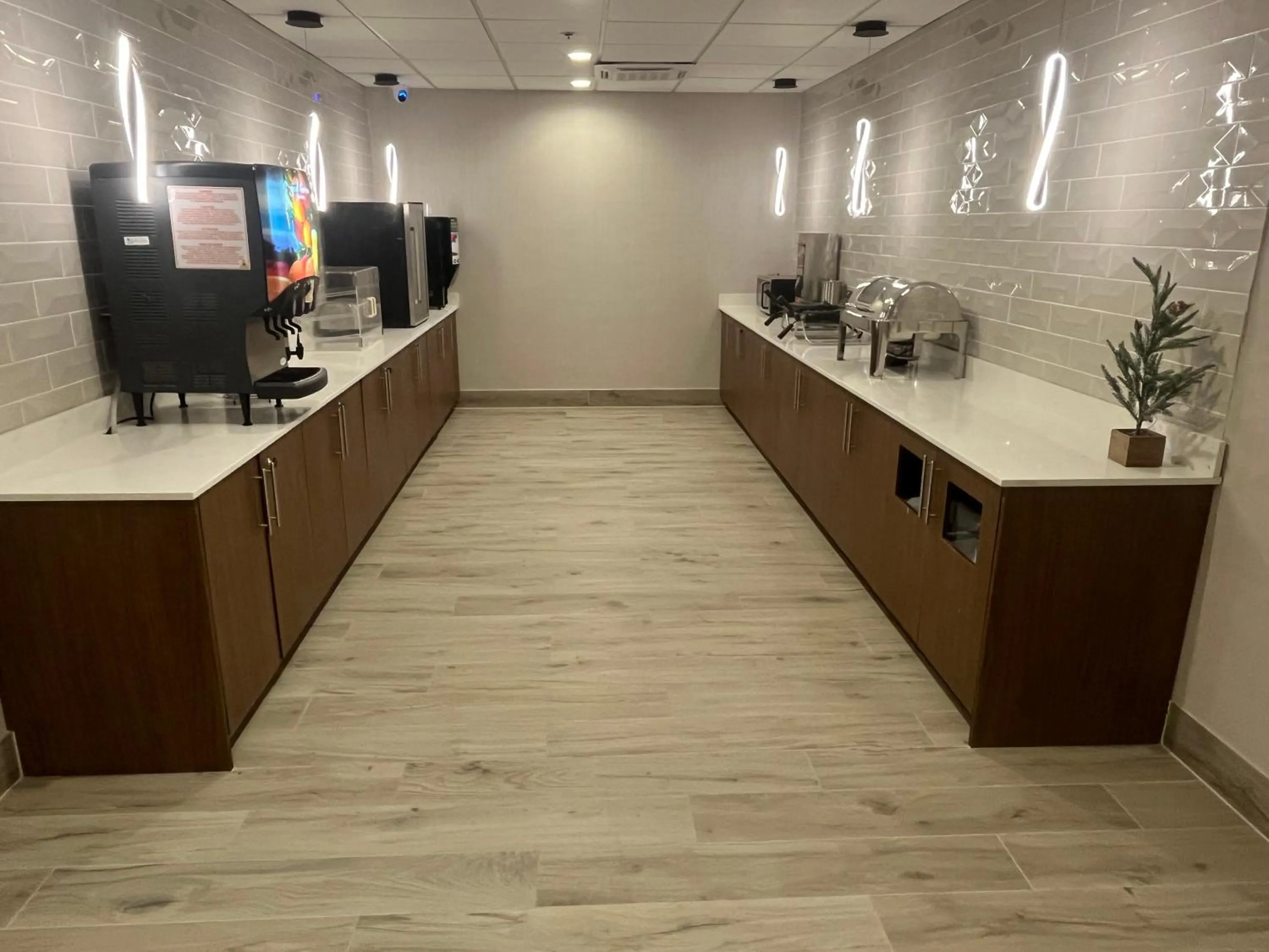 Breakfast in La Quinta by Wyndham Nashville Airport/Opryland