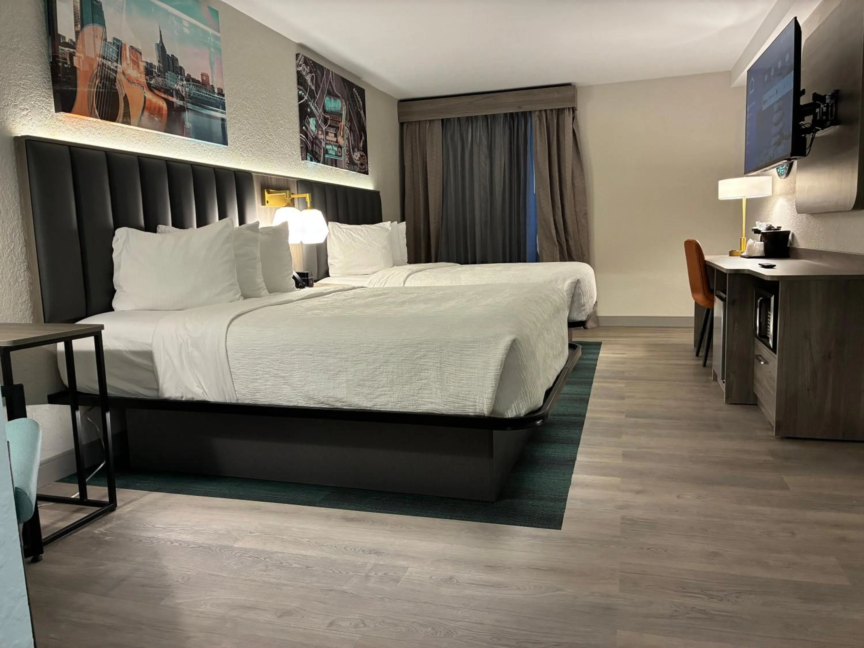 Bed in La Quinta by Wyndham Nashville Airport/Opryland