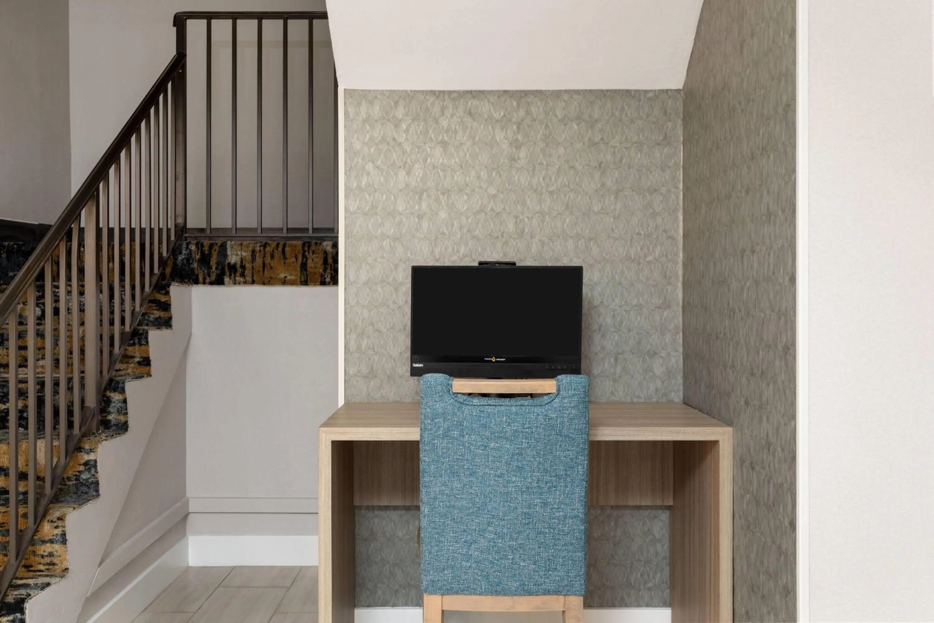 Business facilities in La Quinta by Wyndham Ft Lauderdale Cypress Creek