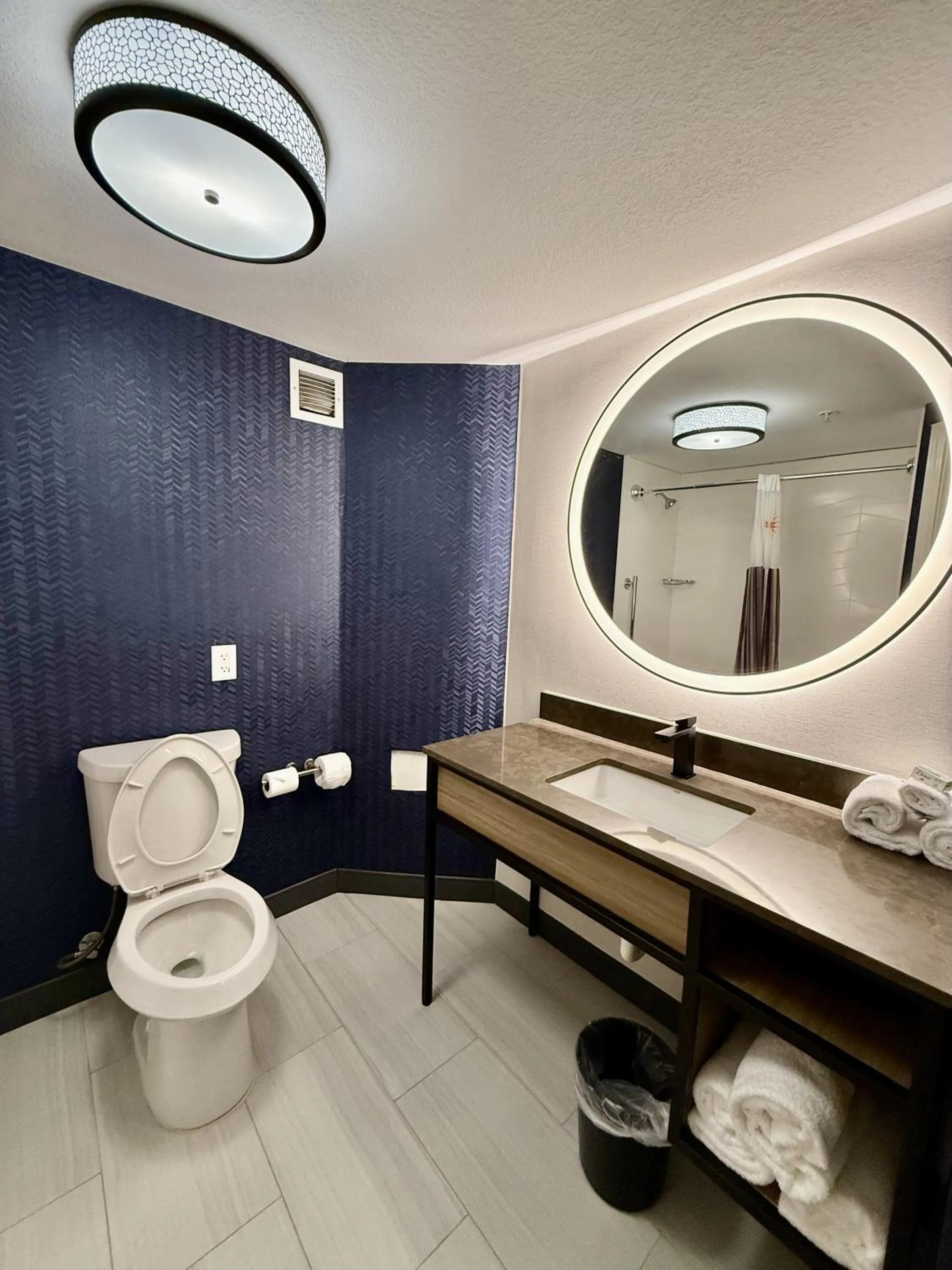 La Quinta by Wyndham Austin Southwest