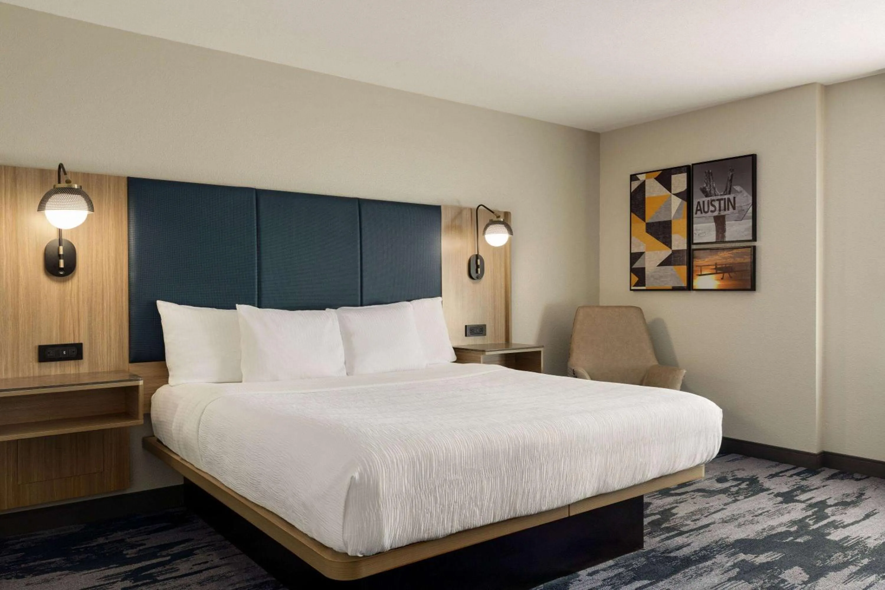 Photo of the whole room, Bed in La Quinta by Wyndham Austin Southwest