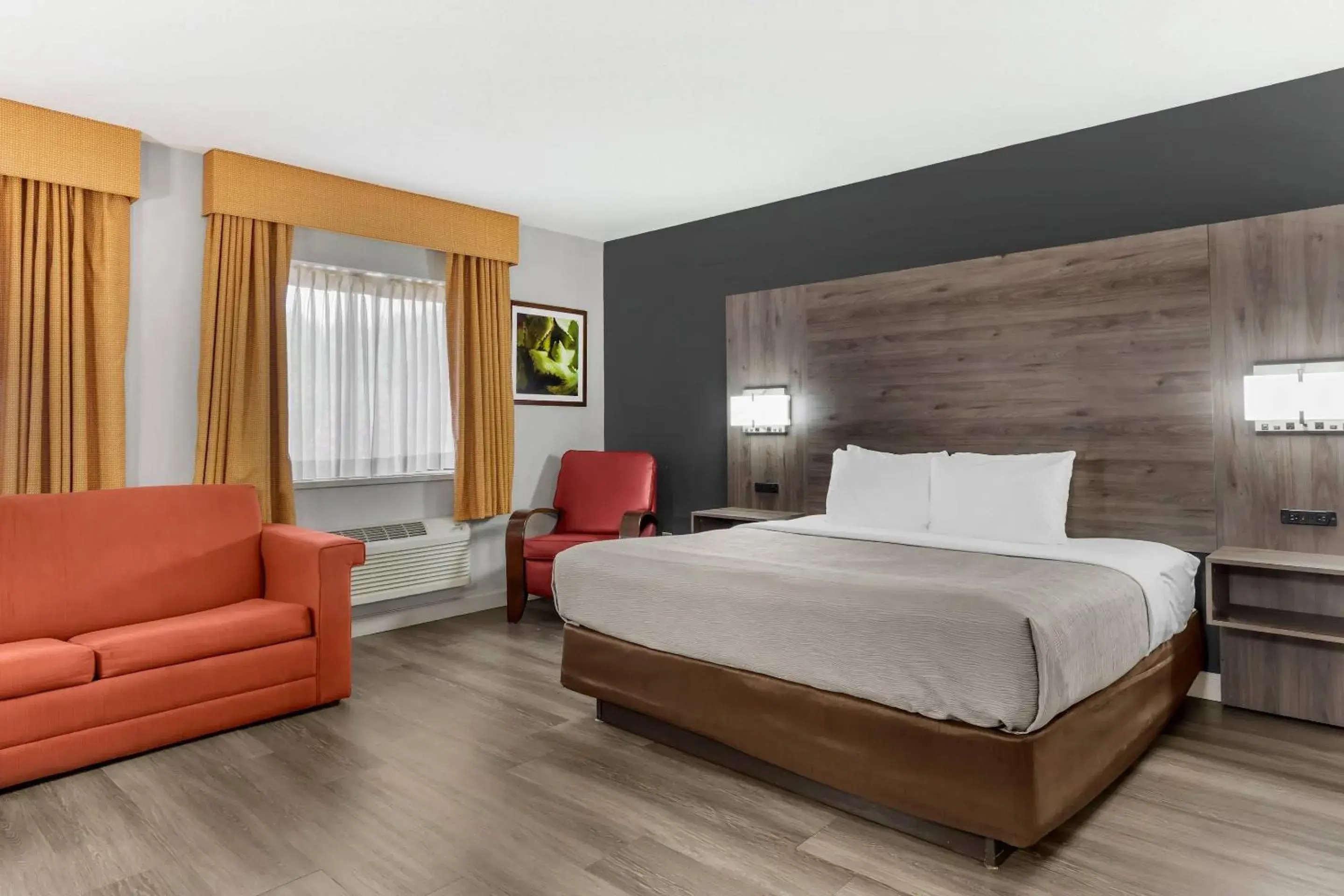 King Room with Sofa Bed - Non-Smoking in Quality Inn & Suites Raleigh Durham Airport King Room with Sofa Bed - Non-Smoking in Quality Inn & Suites Raleigh Durham Airport