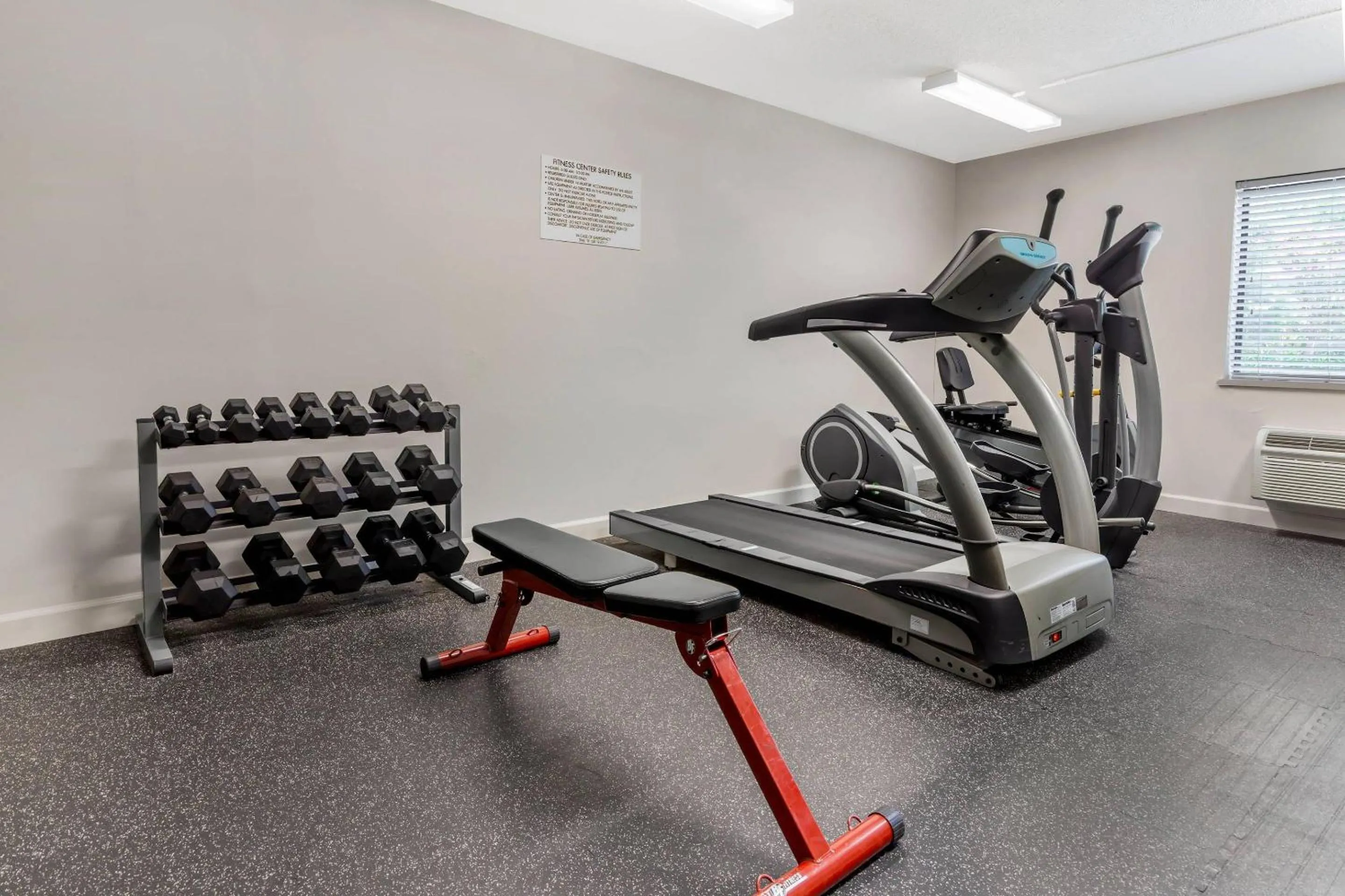 Fitness centre/facilities in Quality Inn & Suites Raleigh Durham Airport