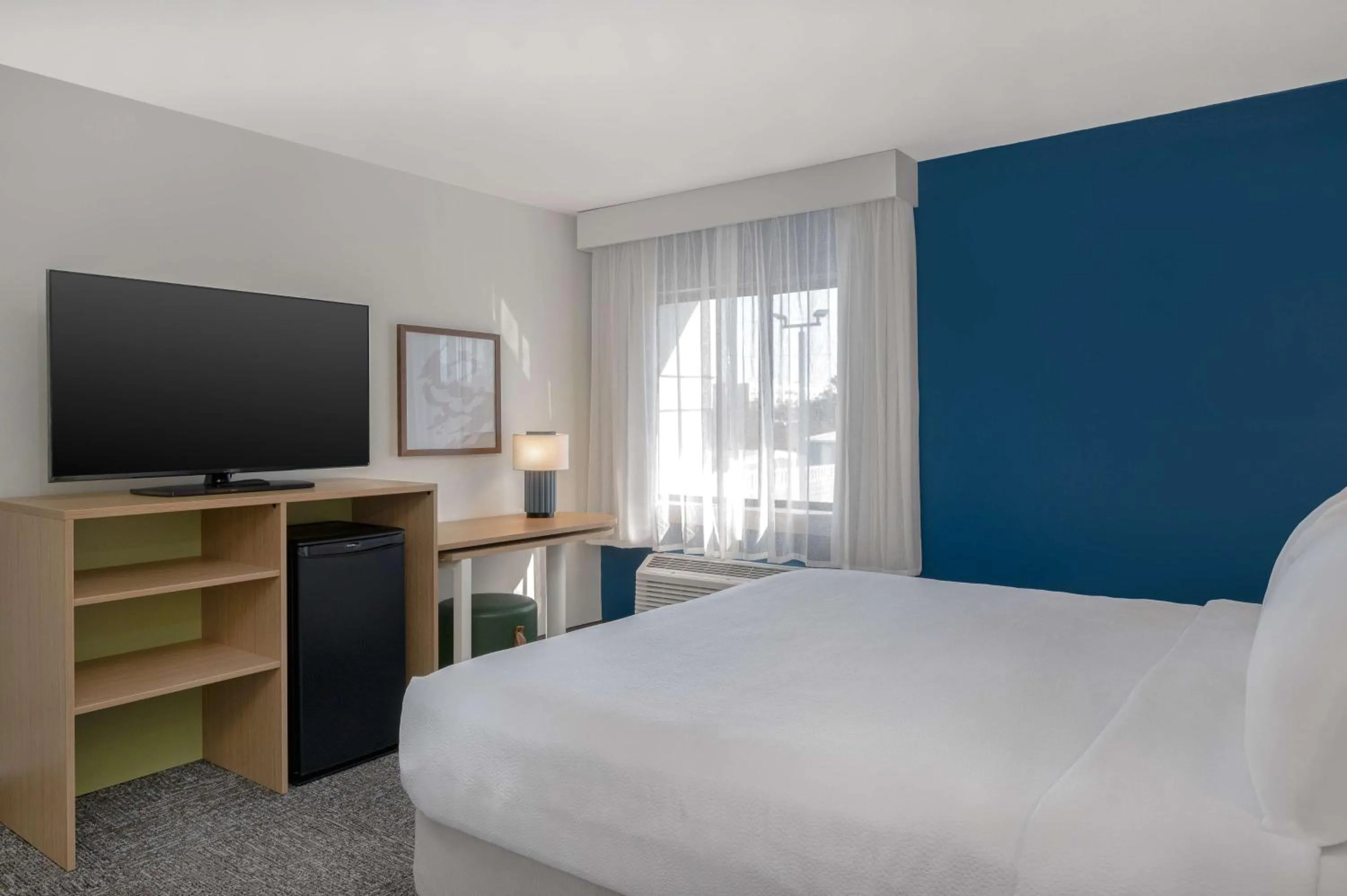 Bed in Spark by Hilton Savannah Midtown