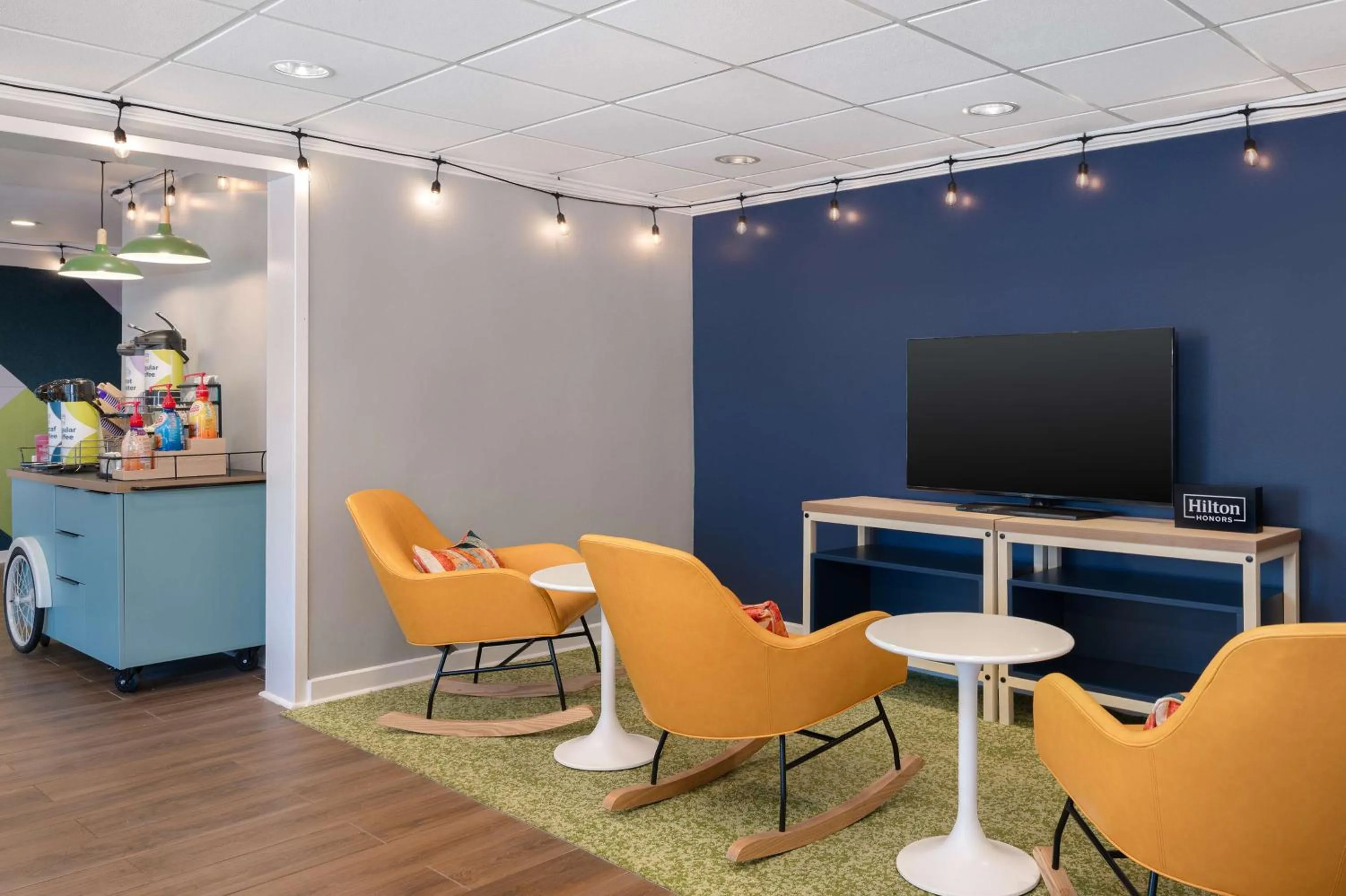 Lobby or reception in Spark by Hilton Savannah Midtown