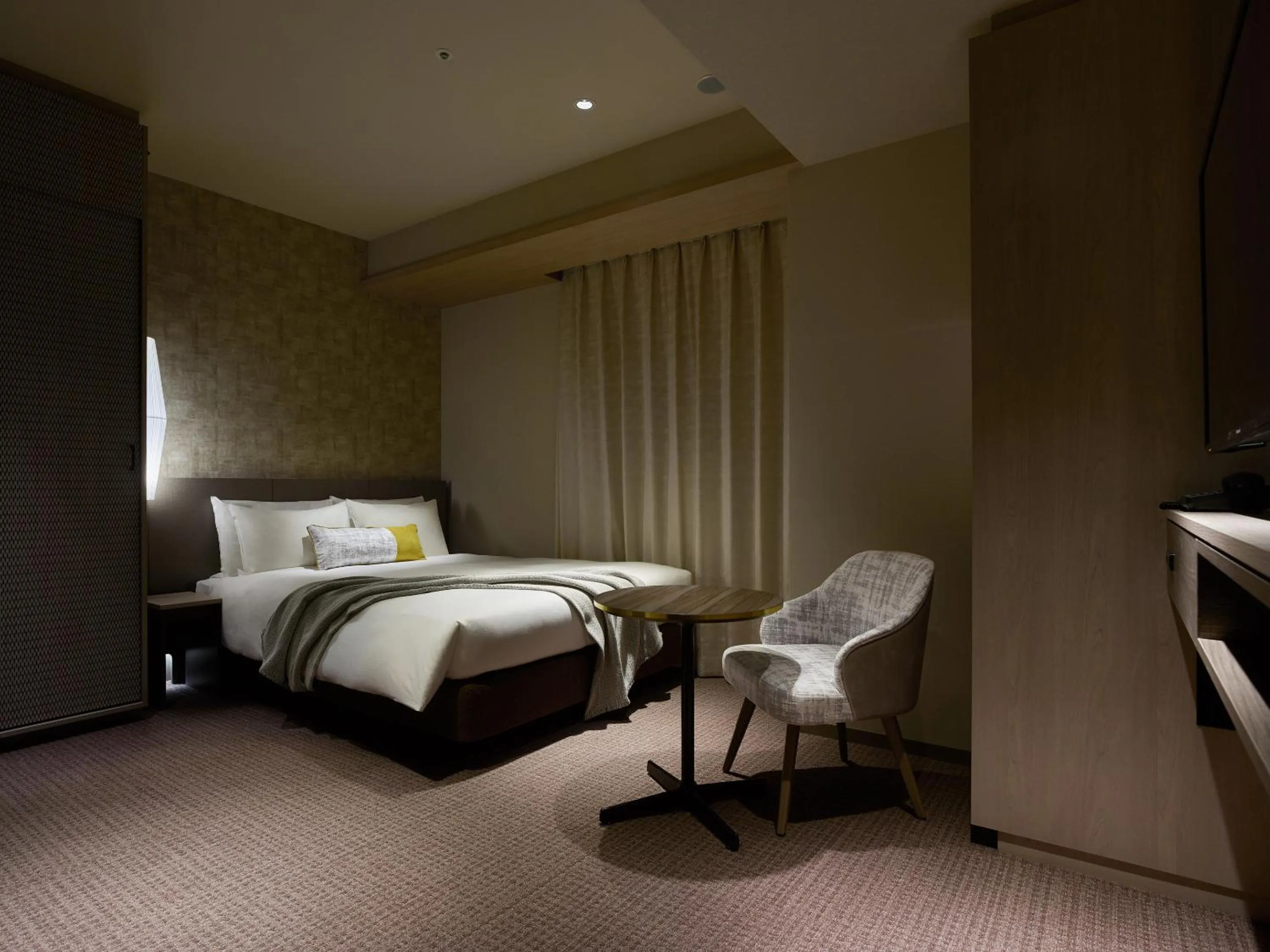 Photo of the whole room, Bed in Mitsui Garden Hotel Fukuoka Gion