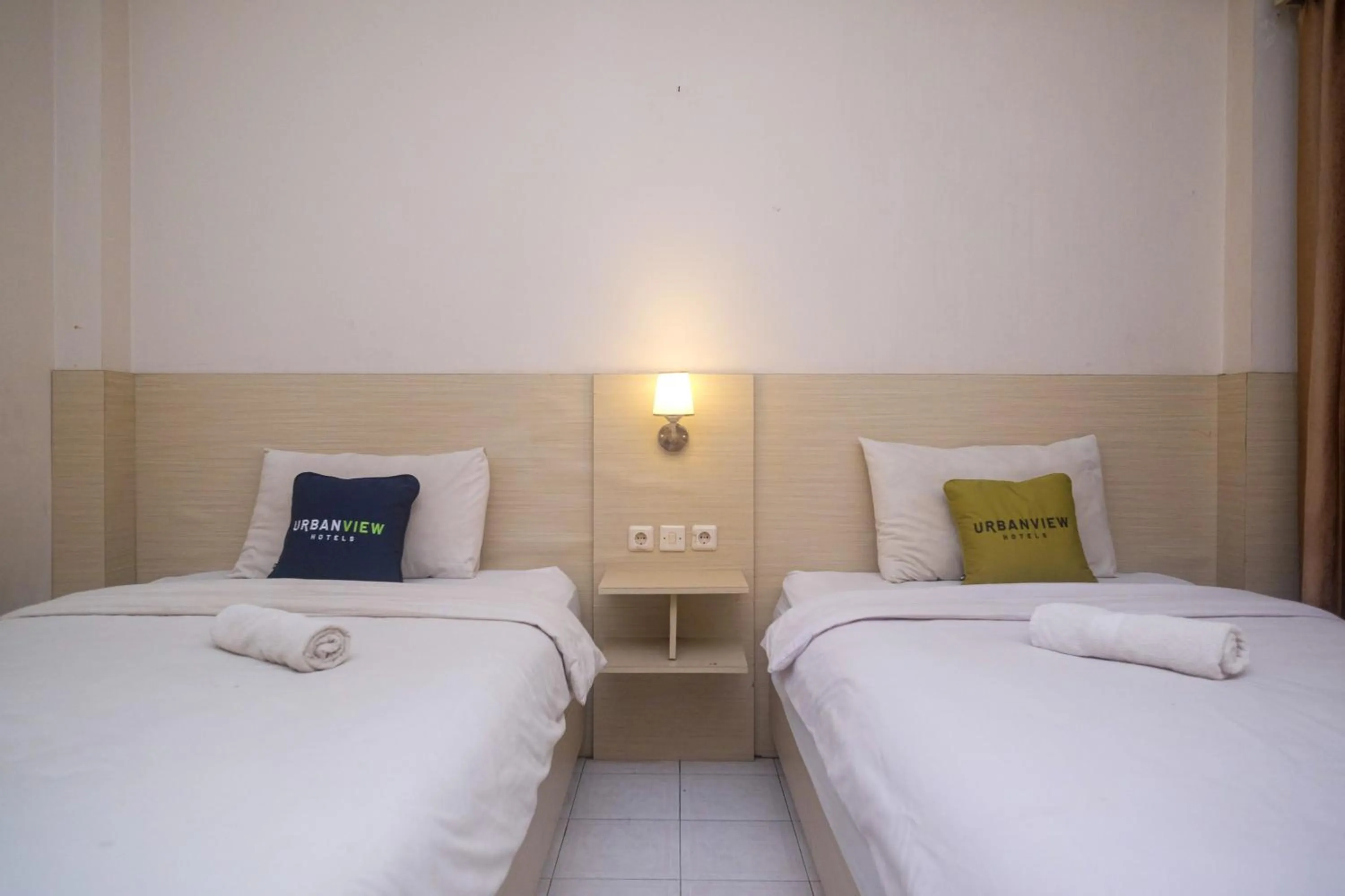 Bedroom, Bed in Urbanview Hotel Pondok Anggun Yogyakarta by RedDoorz