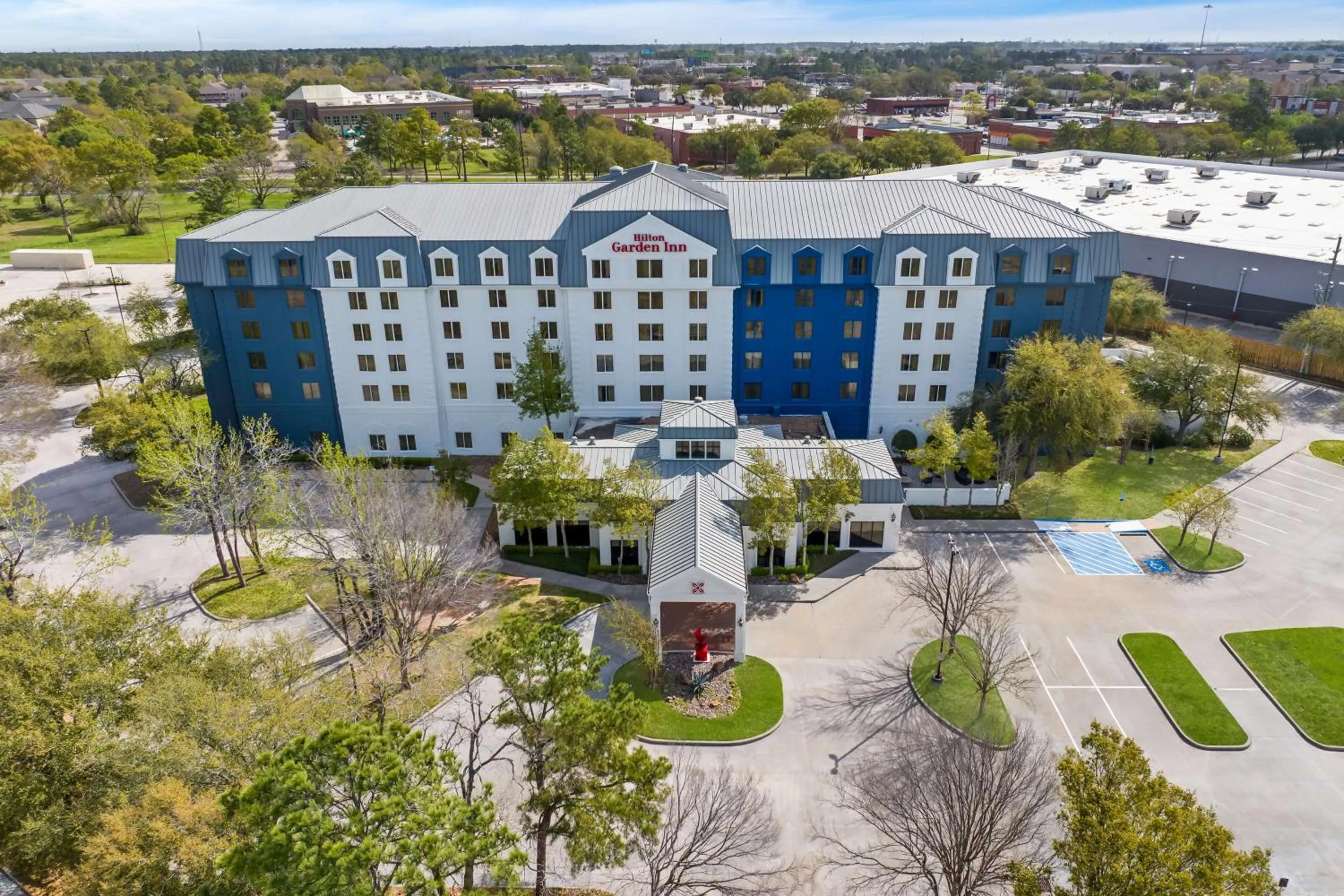 Property building in Hilton Garden Inn Houston Northwest